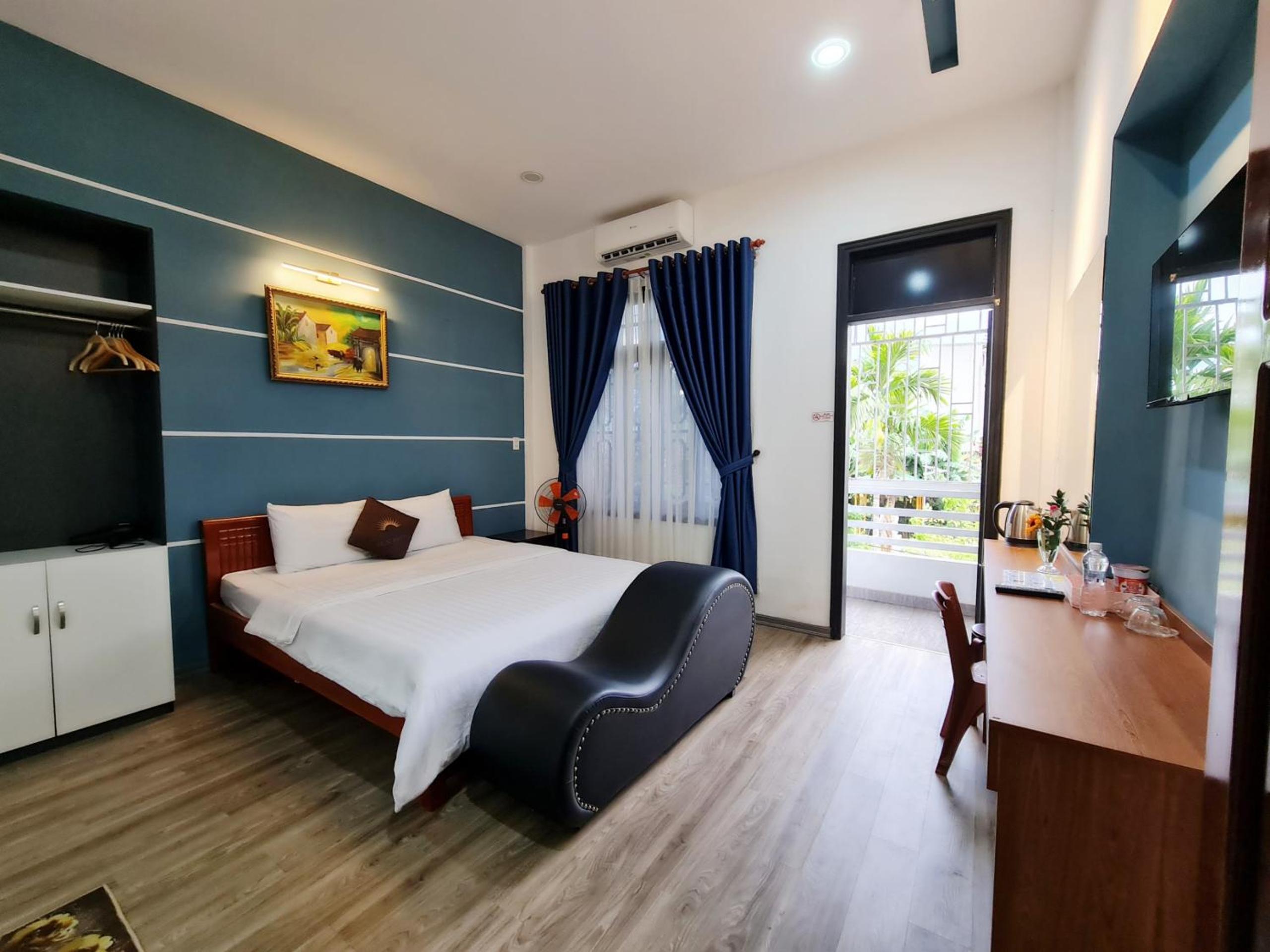 King Room with Balcony