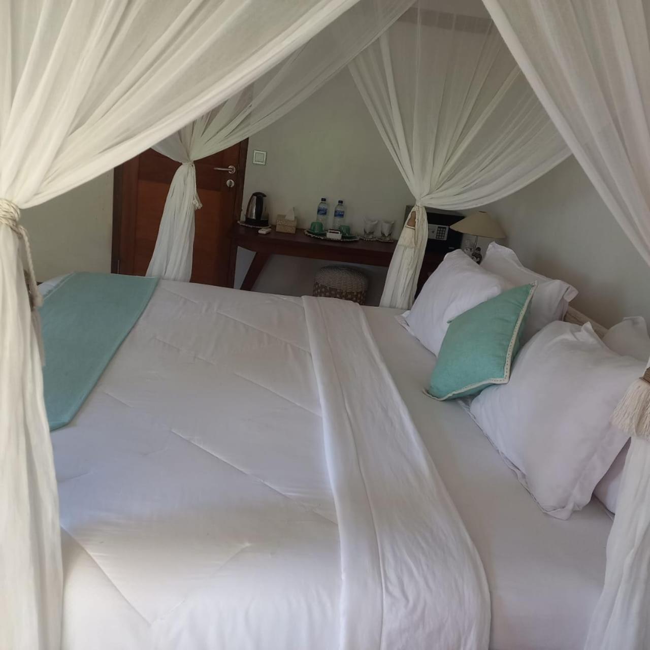 Deluxe Bungalow photo 3