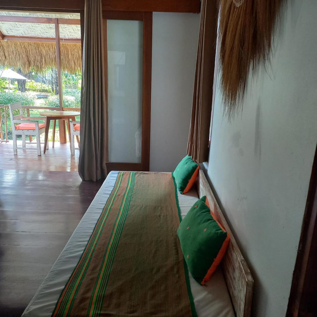 Deluxe Bungalow photo 1