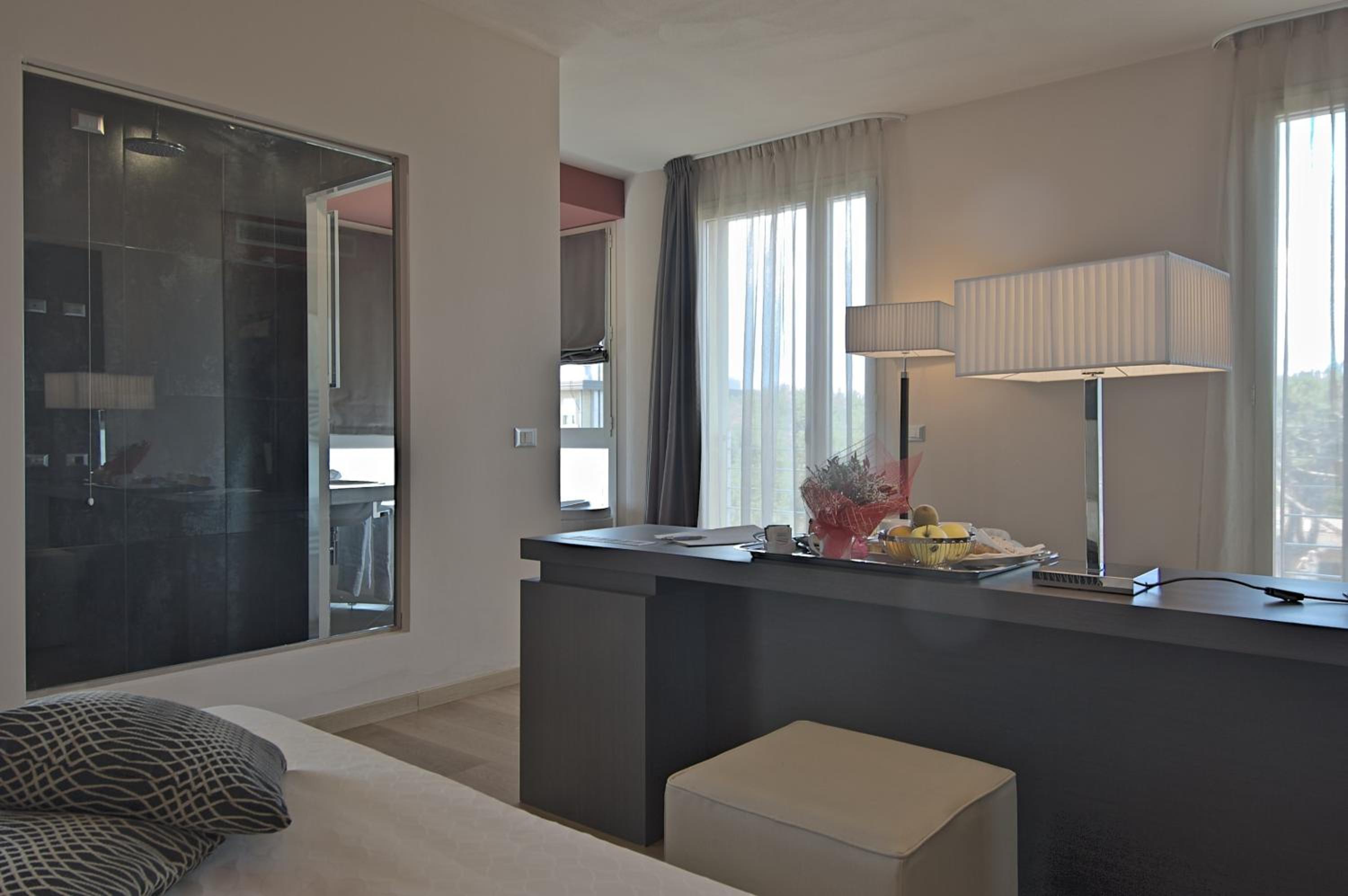 Suite - Photo 6