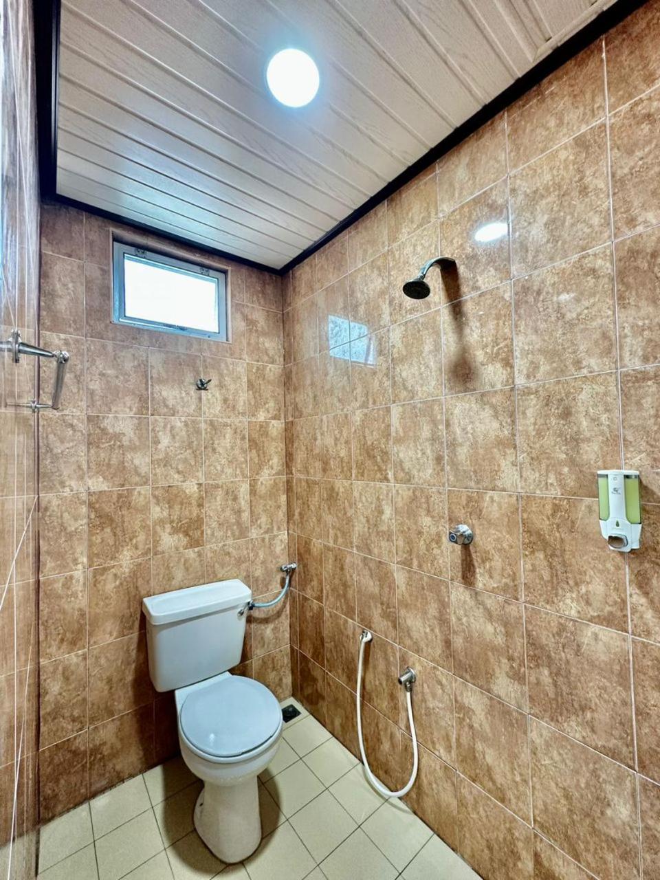 Large Double Room photo 1