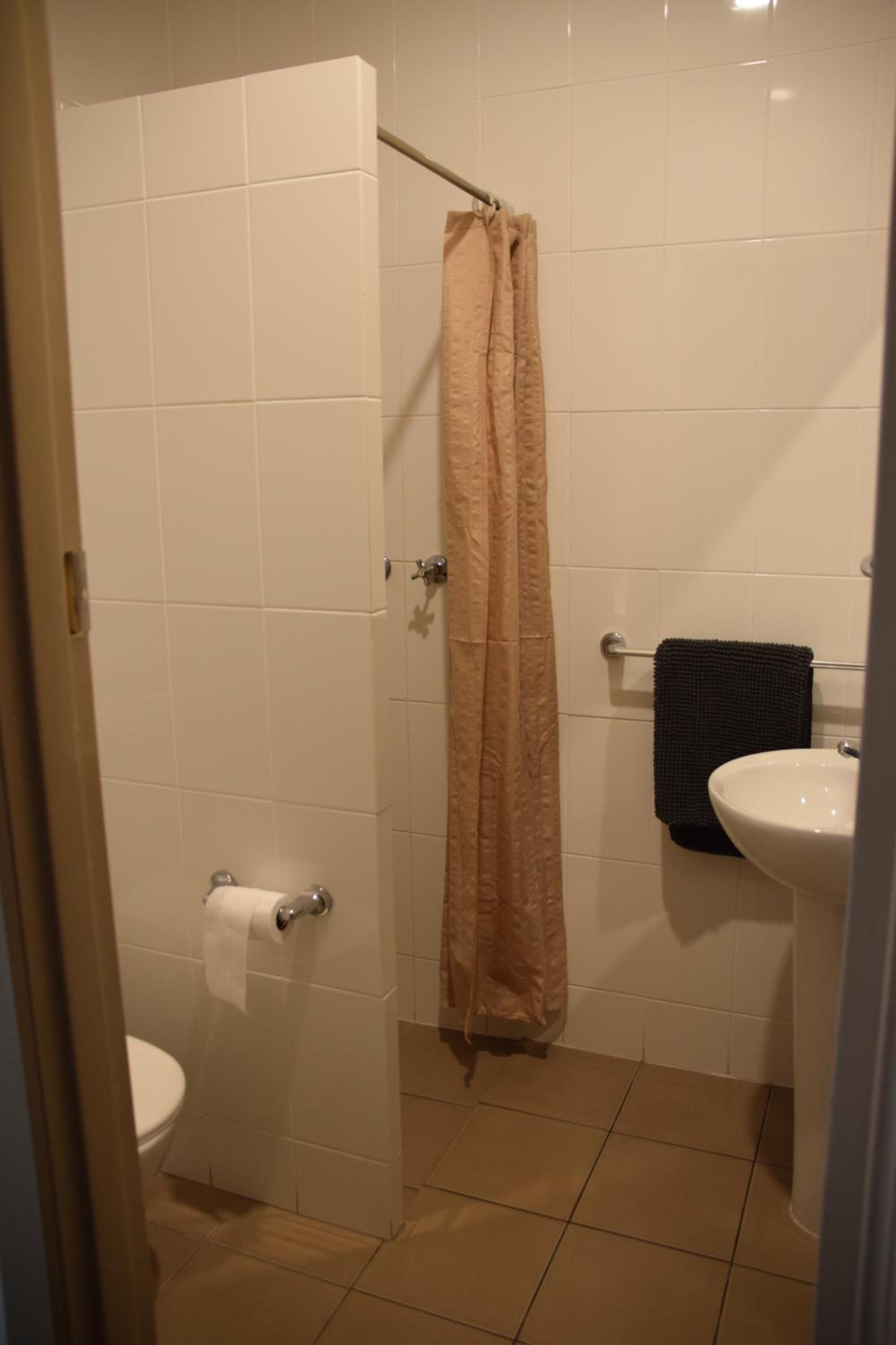 Double or Twin Room - Photo 2