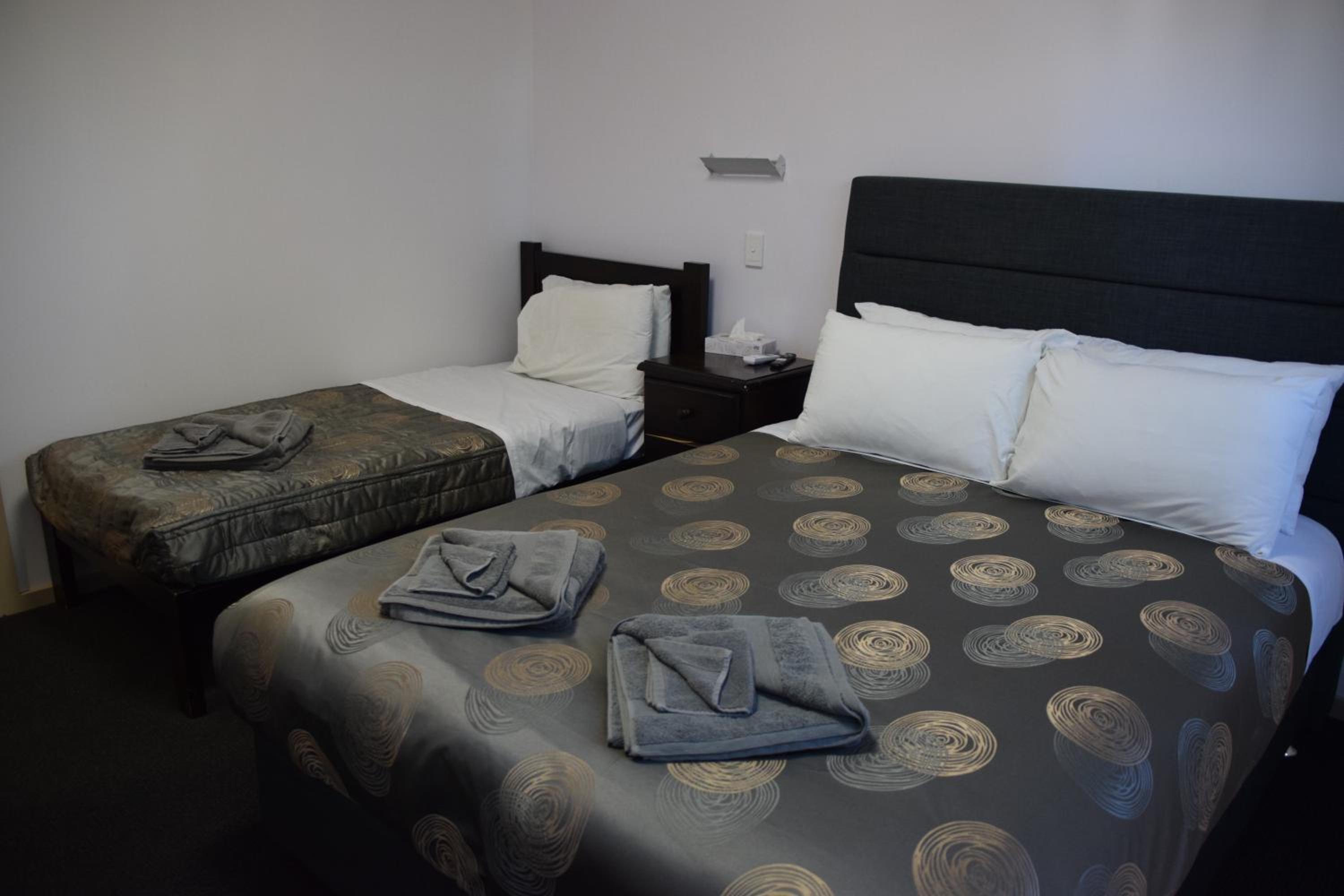 Double or Twin Room - Photo 3