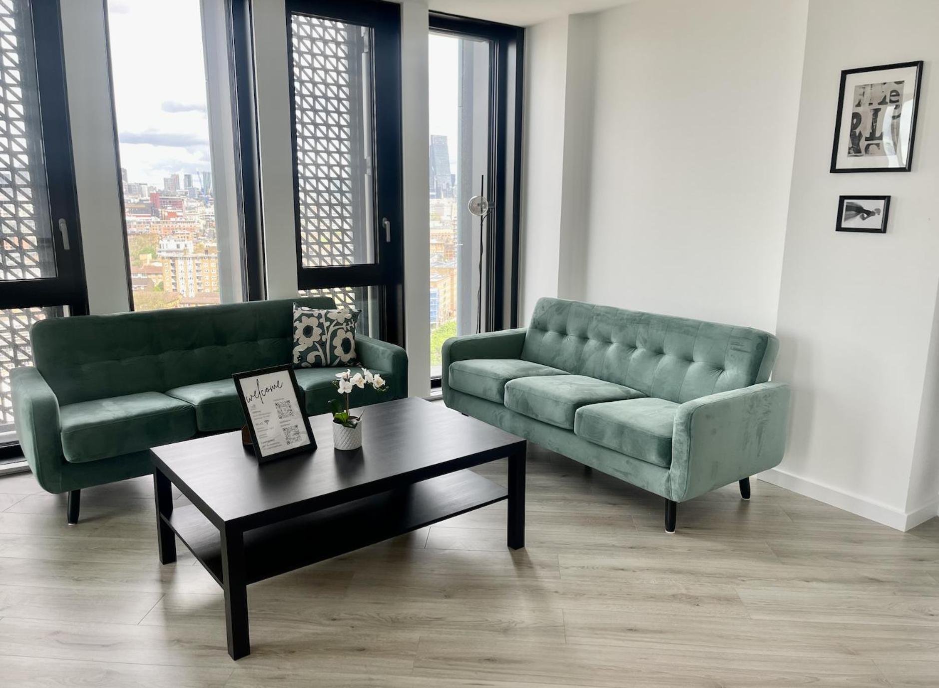 Three-Bedroom Apartment photo 1