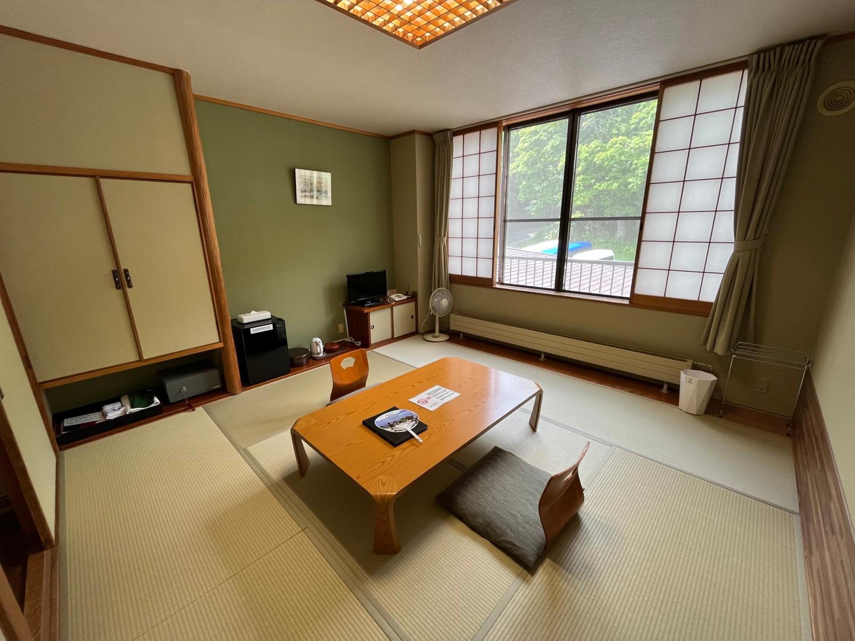 	Room Selected at Check-In - Non-Smoking photo 3