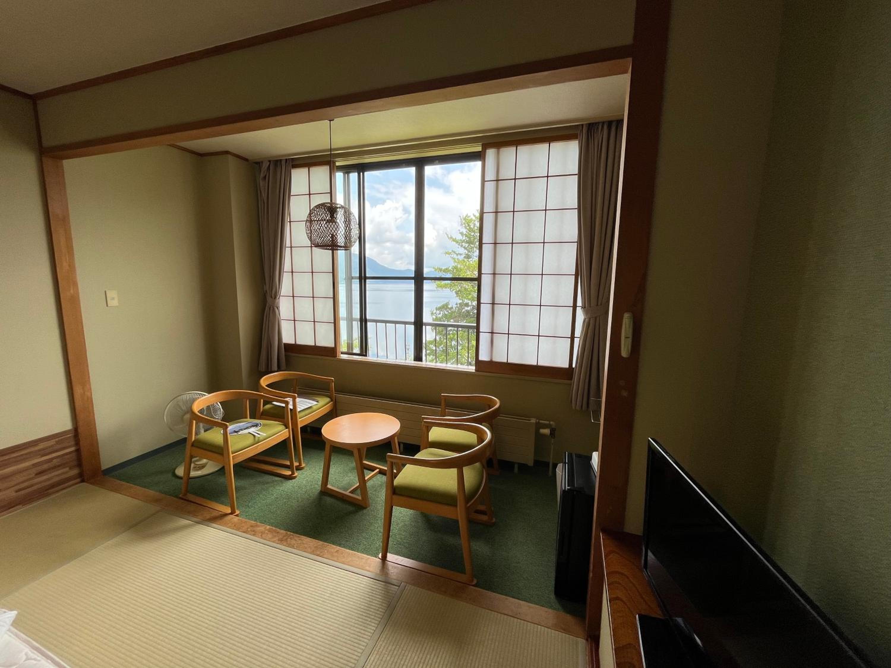Japanese-Style Room with Lake View - IRORI Kaiseki - Non-Smoking photo 3