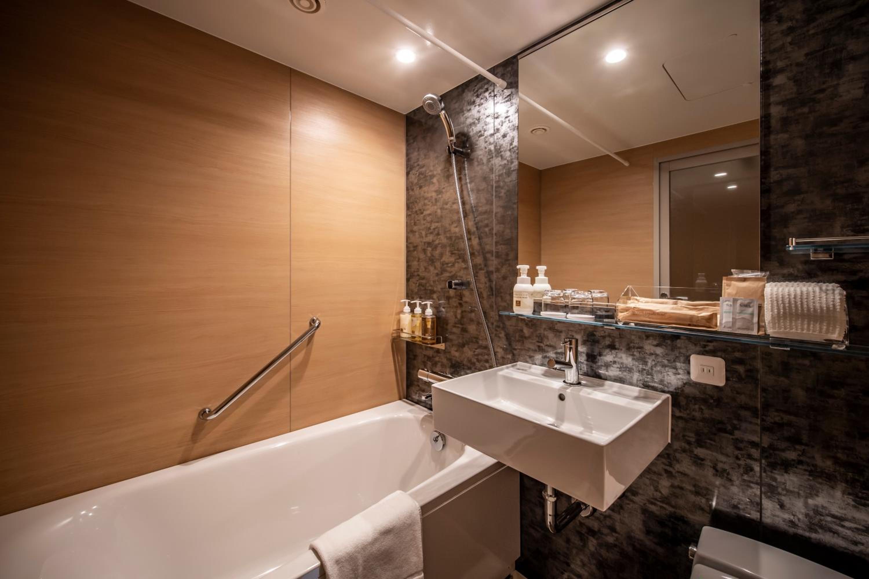 Superior Twin Room - Photo 6