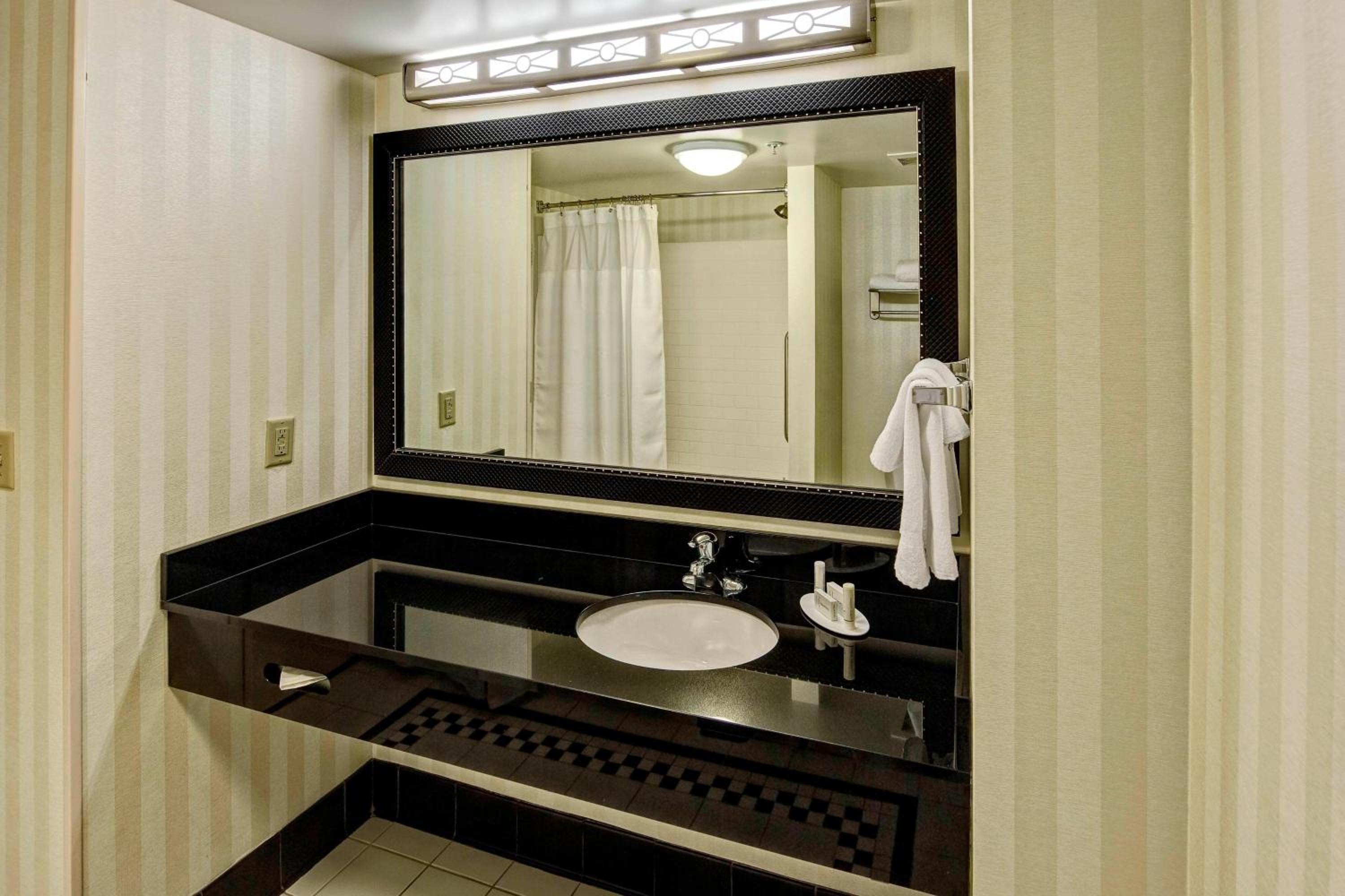 Queen Room with 2 Queen Beds