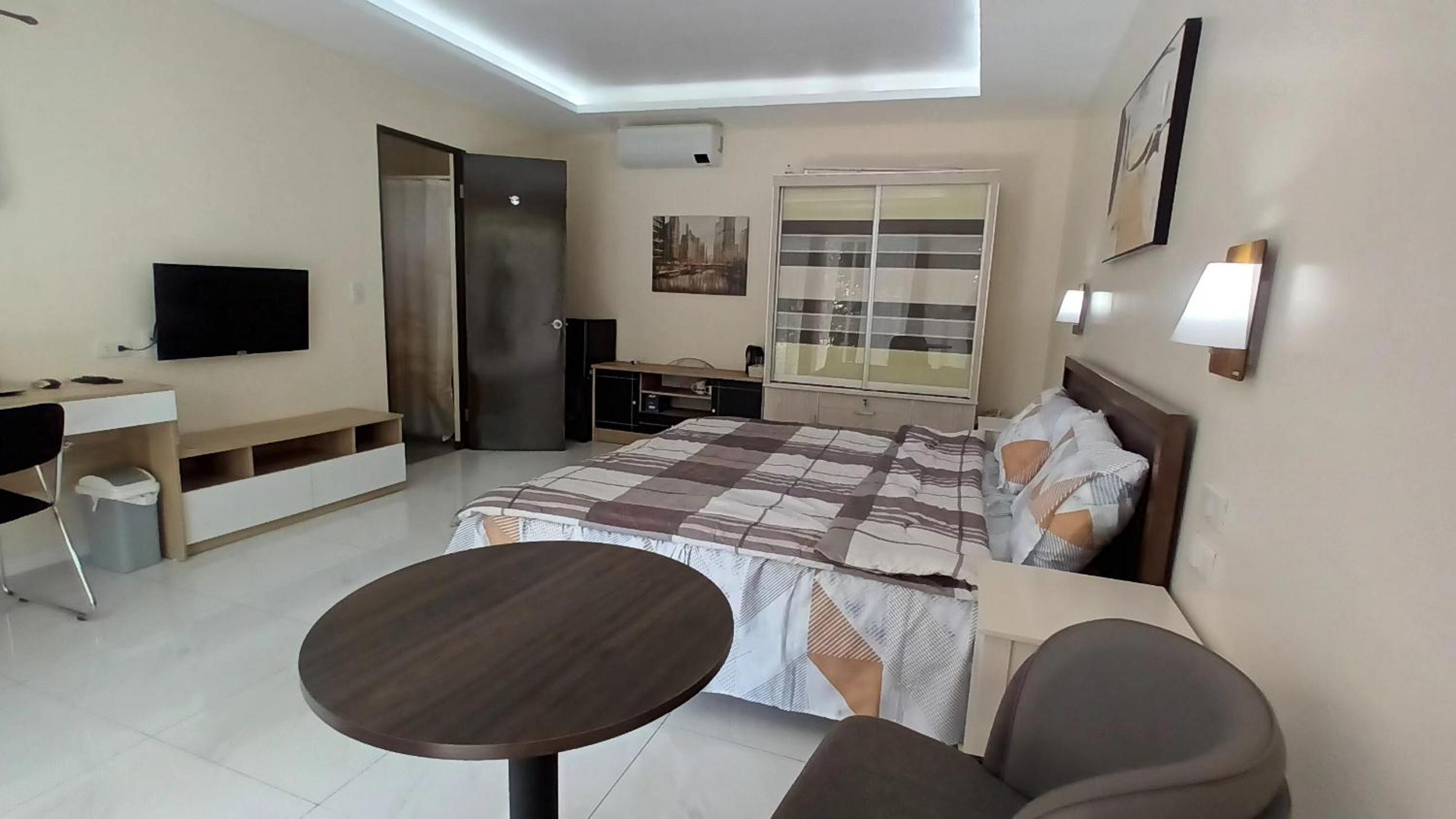 Double Room with Private Bathroom photo 2