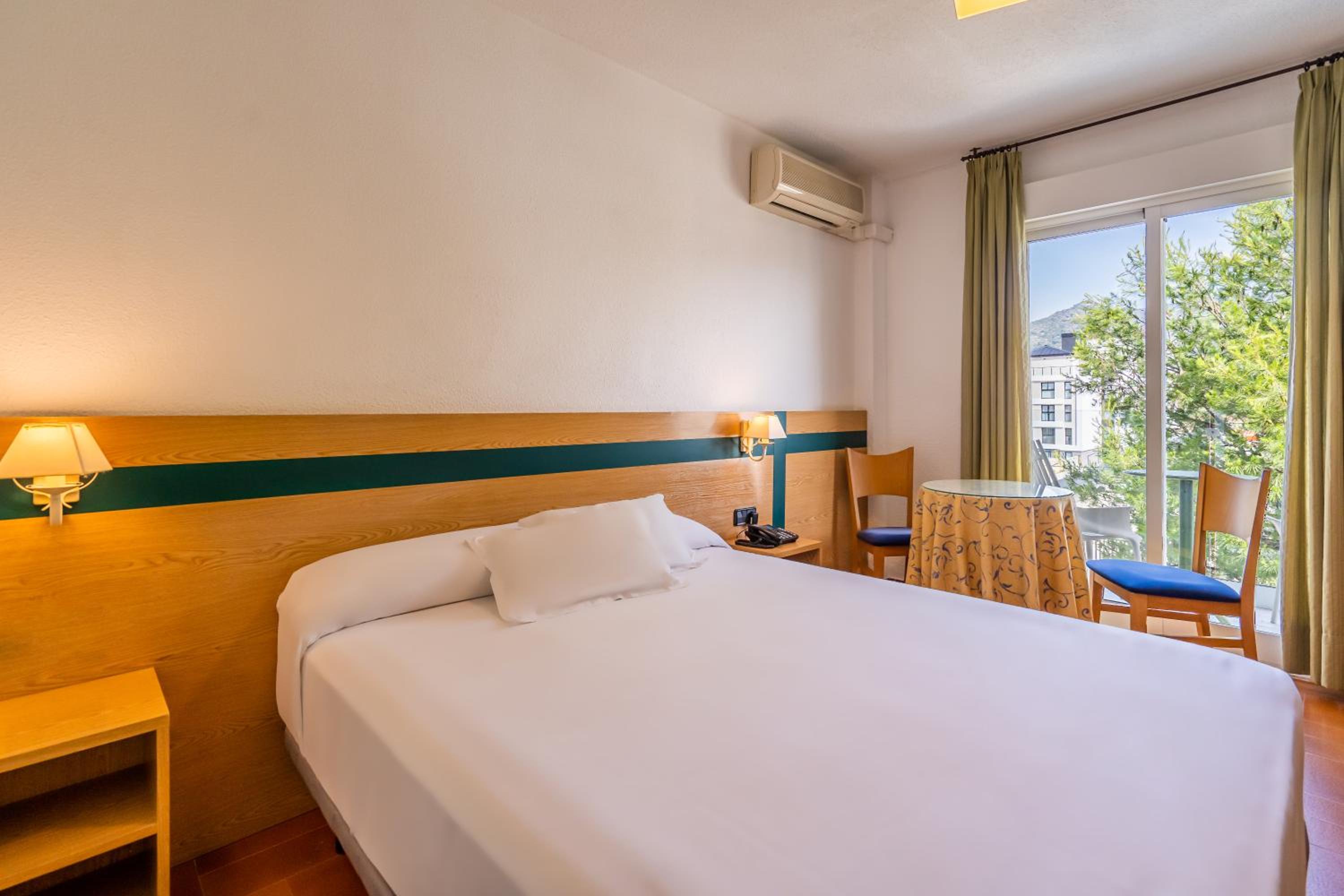 Double or Twin Room - Photo 7