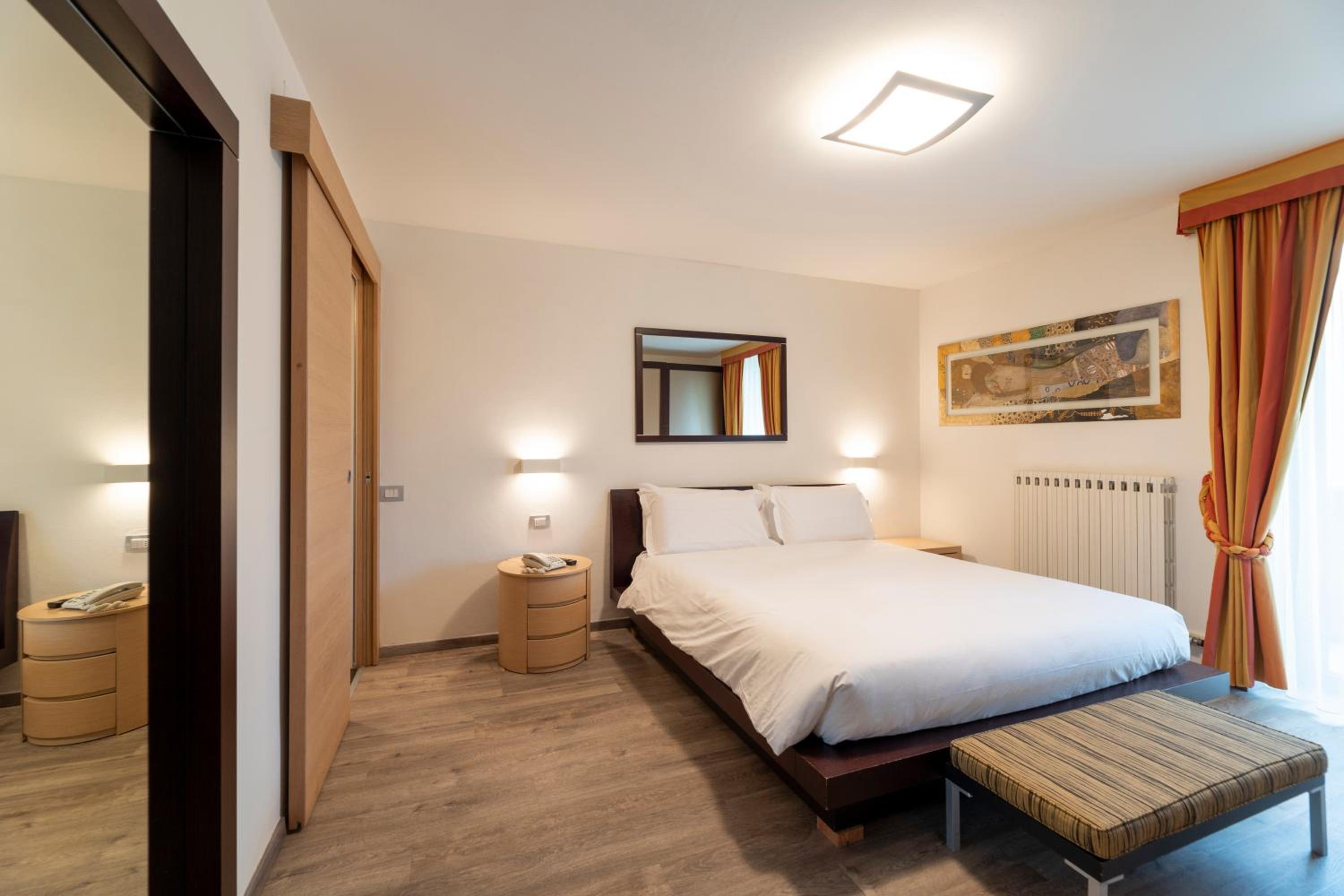 Suite (2 Adults) - Photo 5