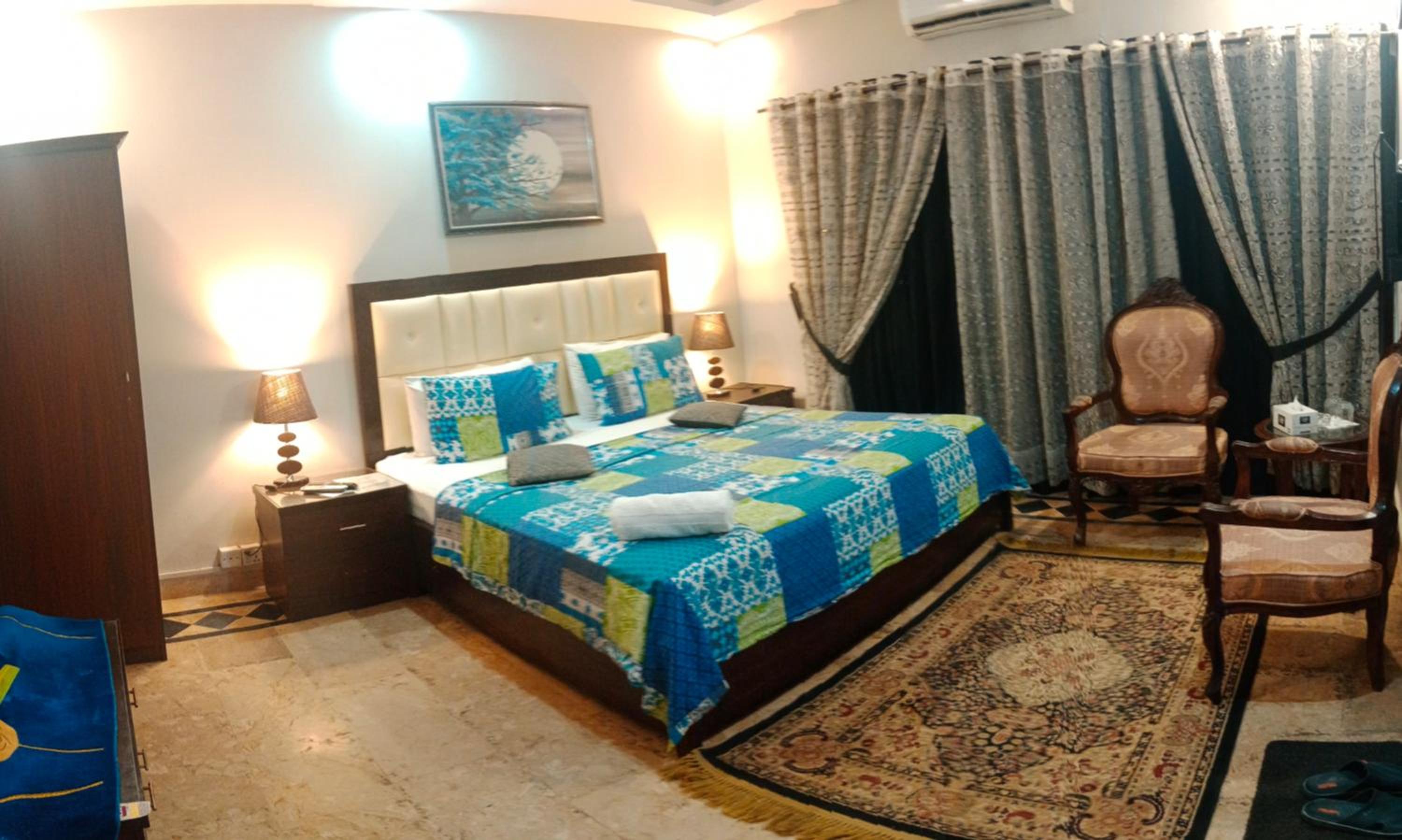 Deluxe Queen Room photo 1