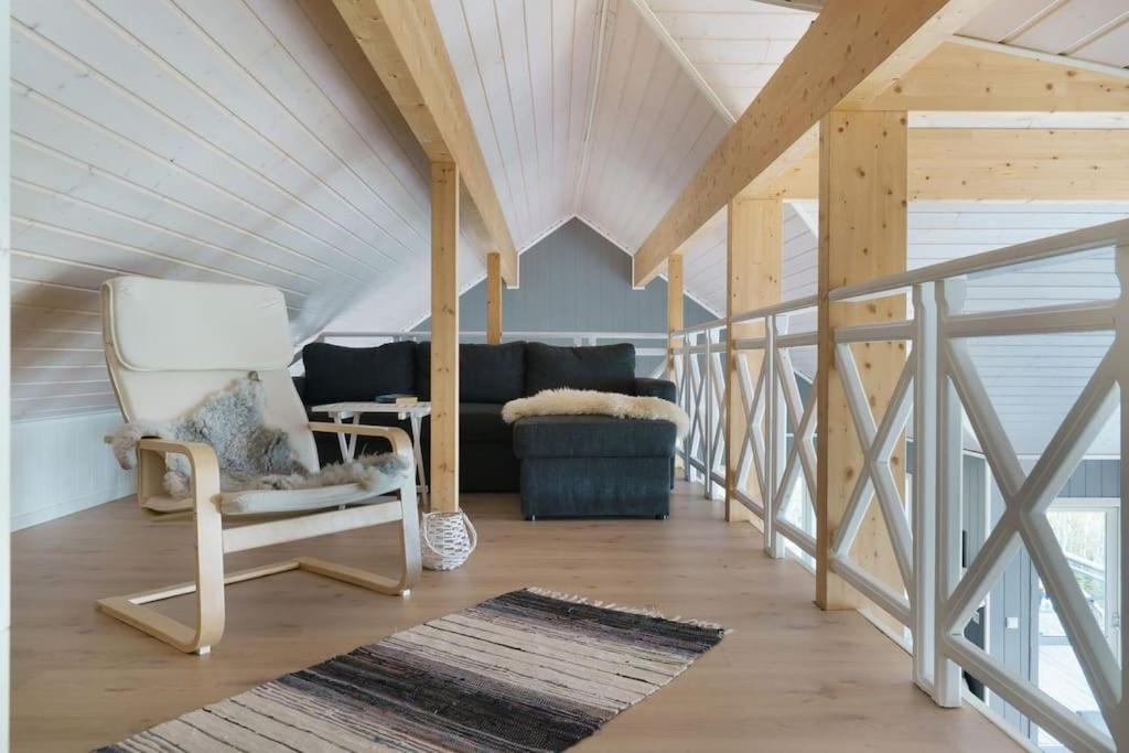 Villa photo 1