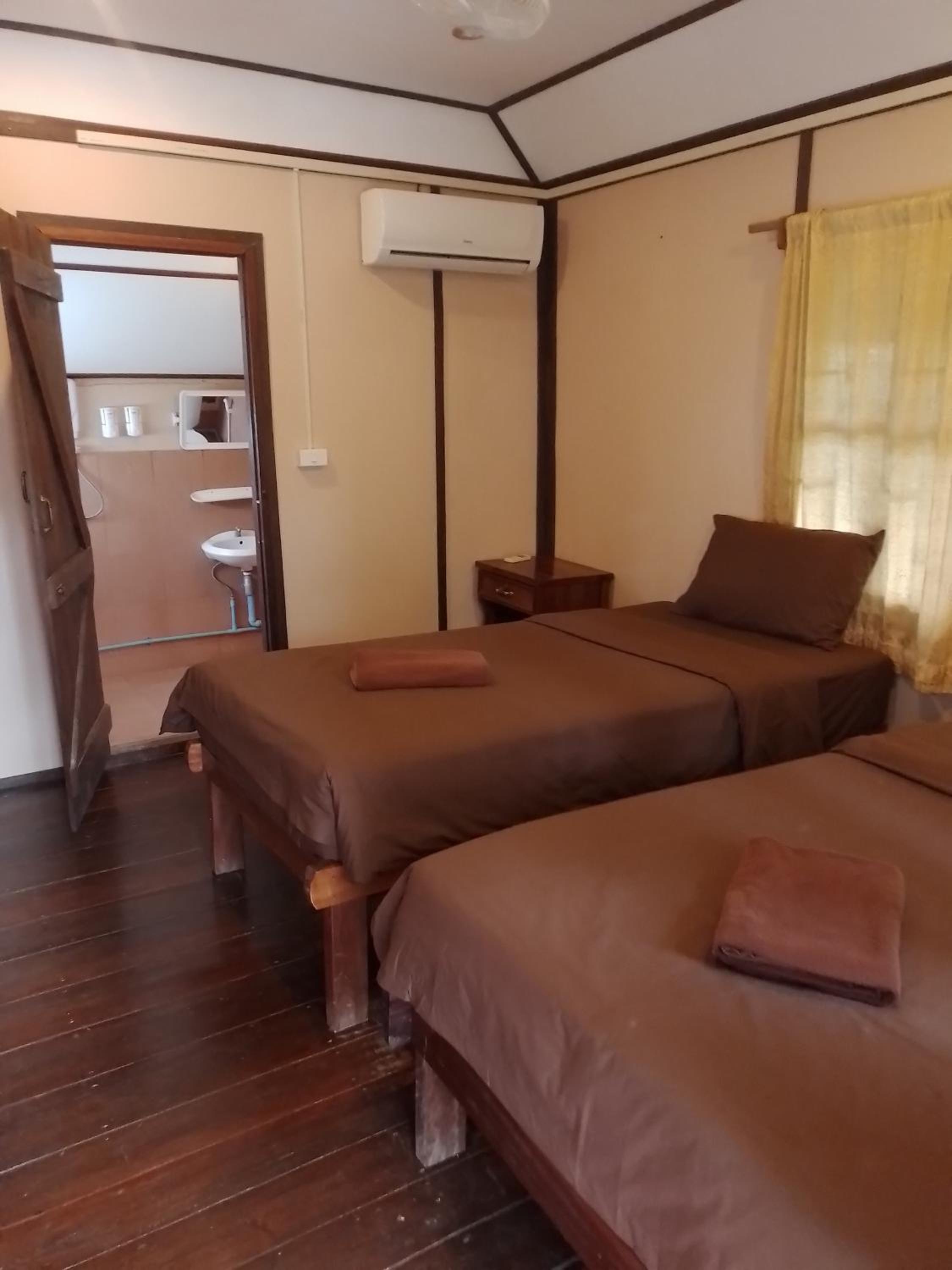 Twin Room with Balcony