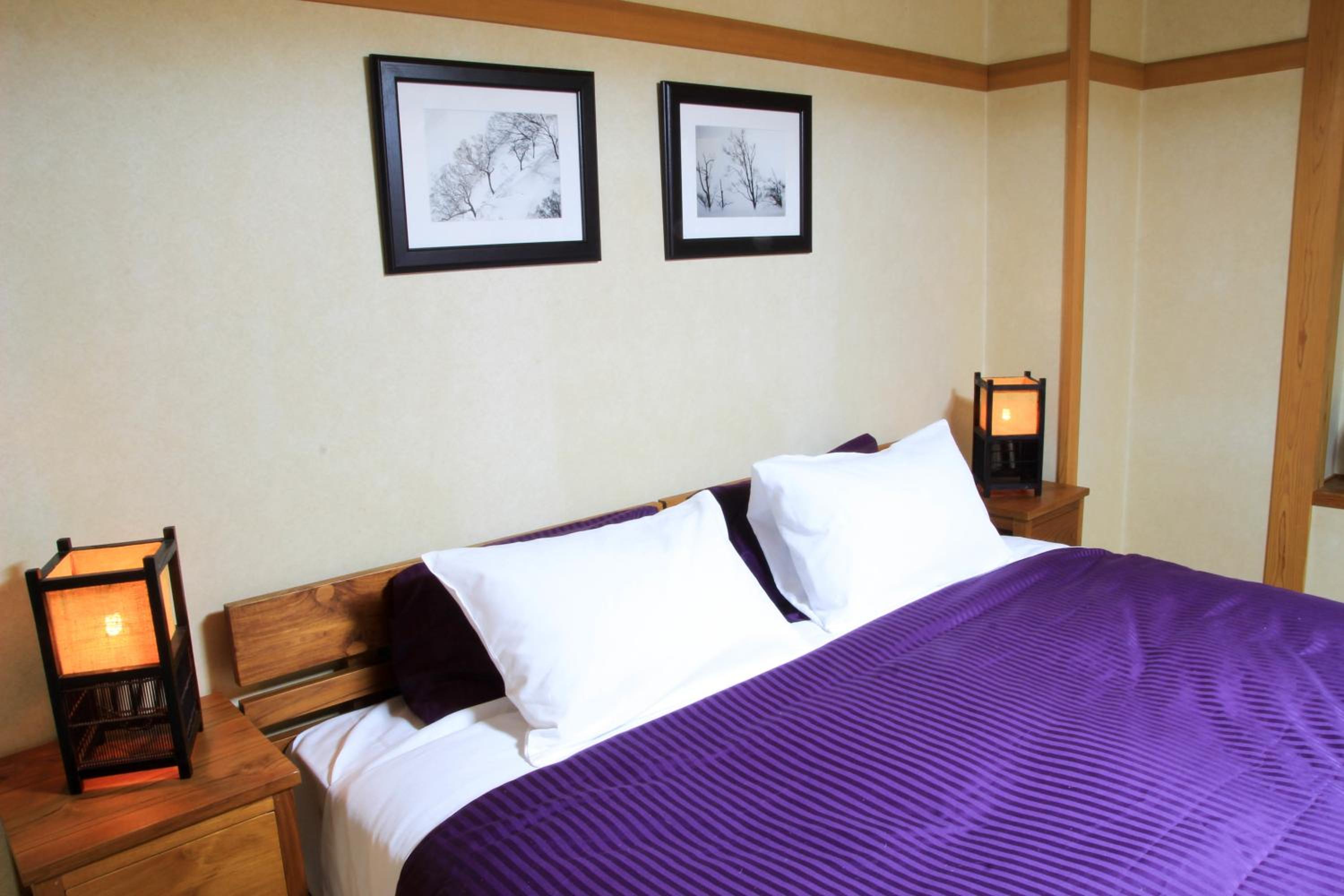 Double or Twin Room with Toilet photo 3