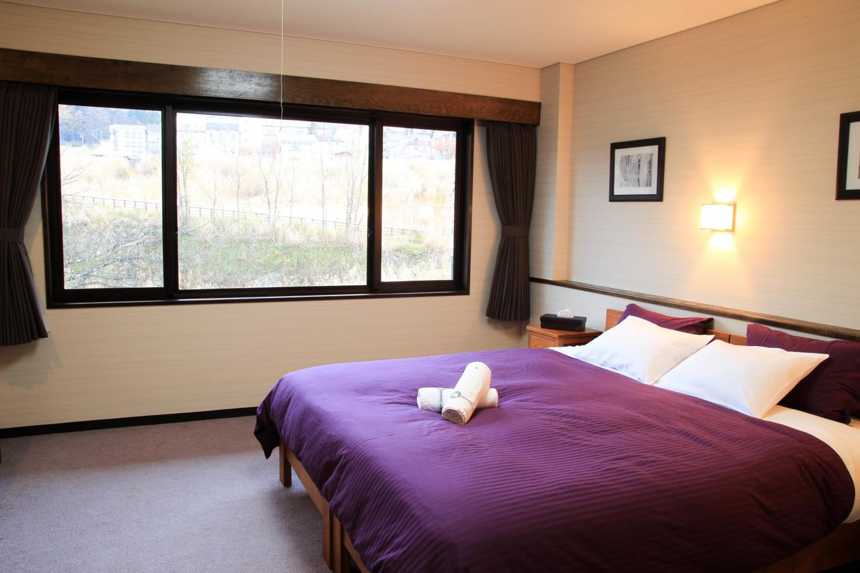 Double or Twin Room with Private Bathroom photo 3