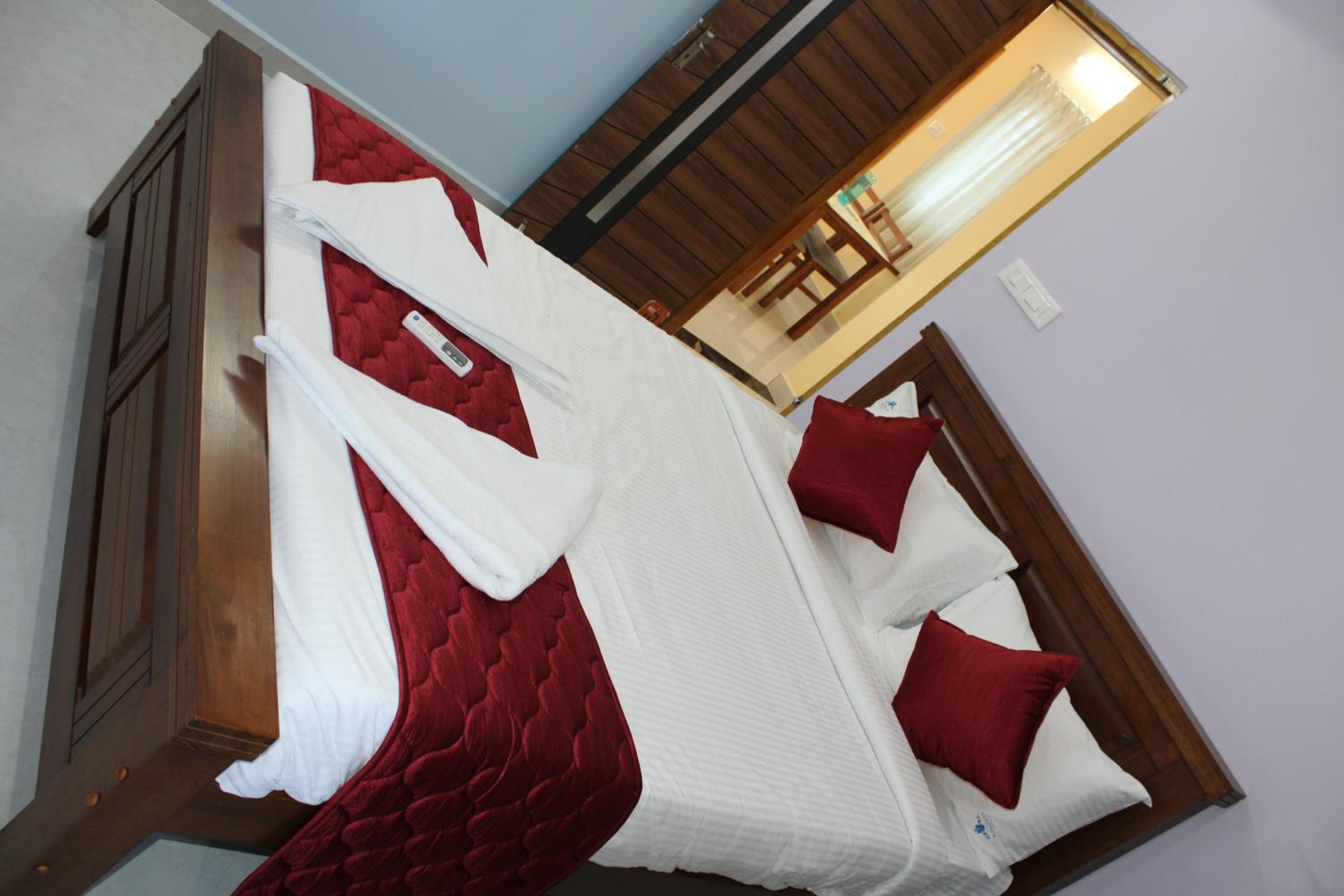 Budget Double Room photo 2