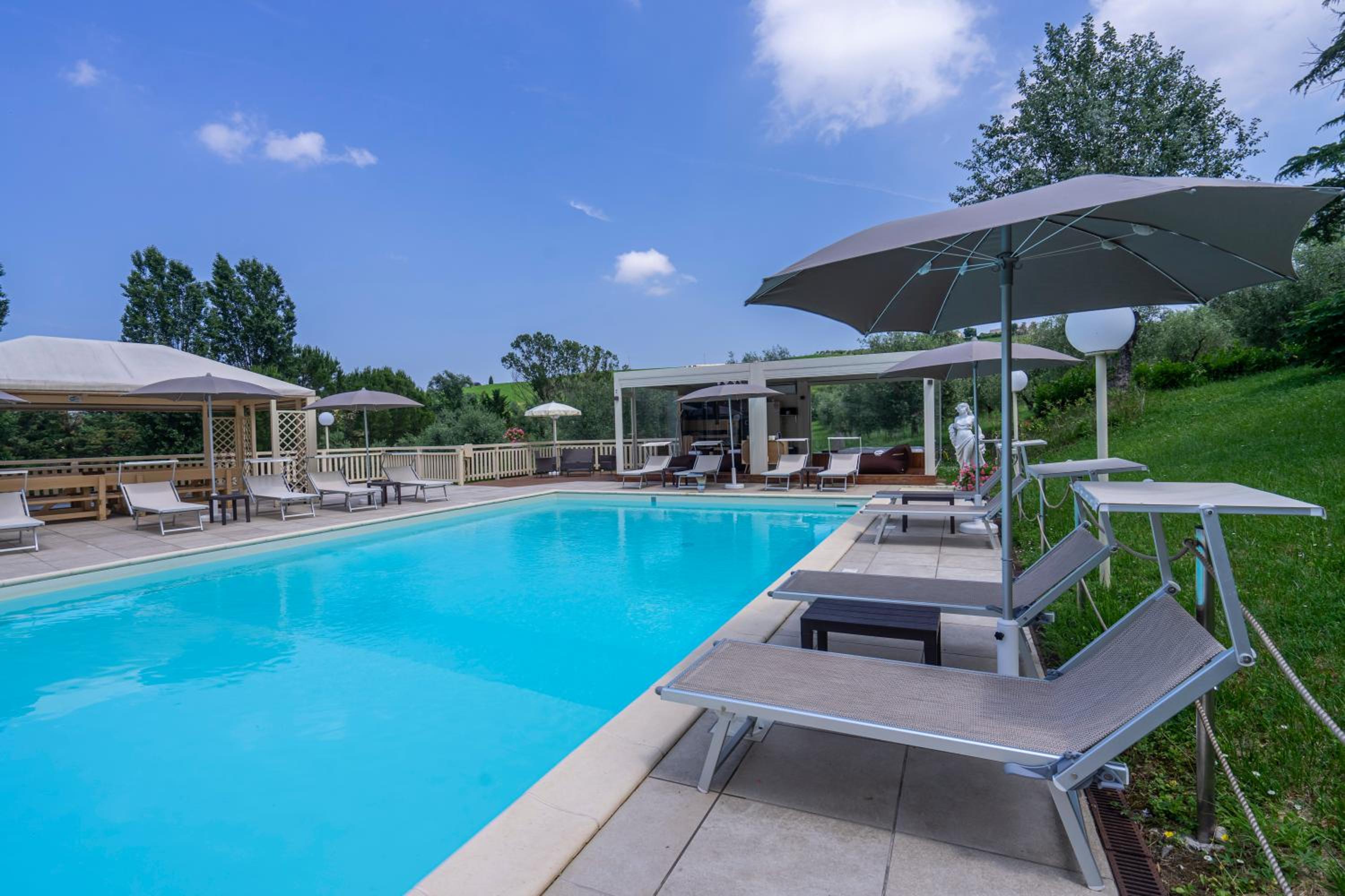 Villa with Private Pool - Photo 73