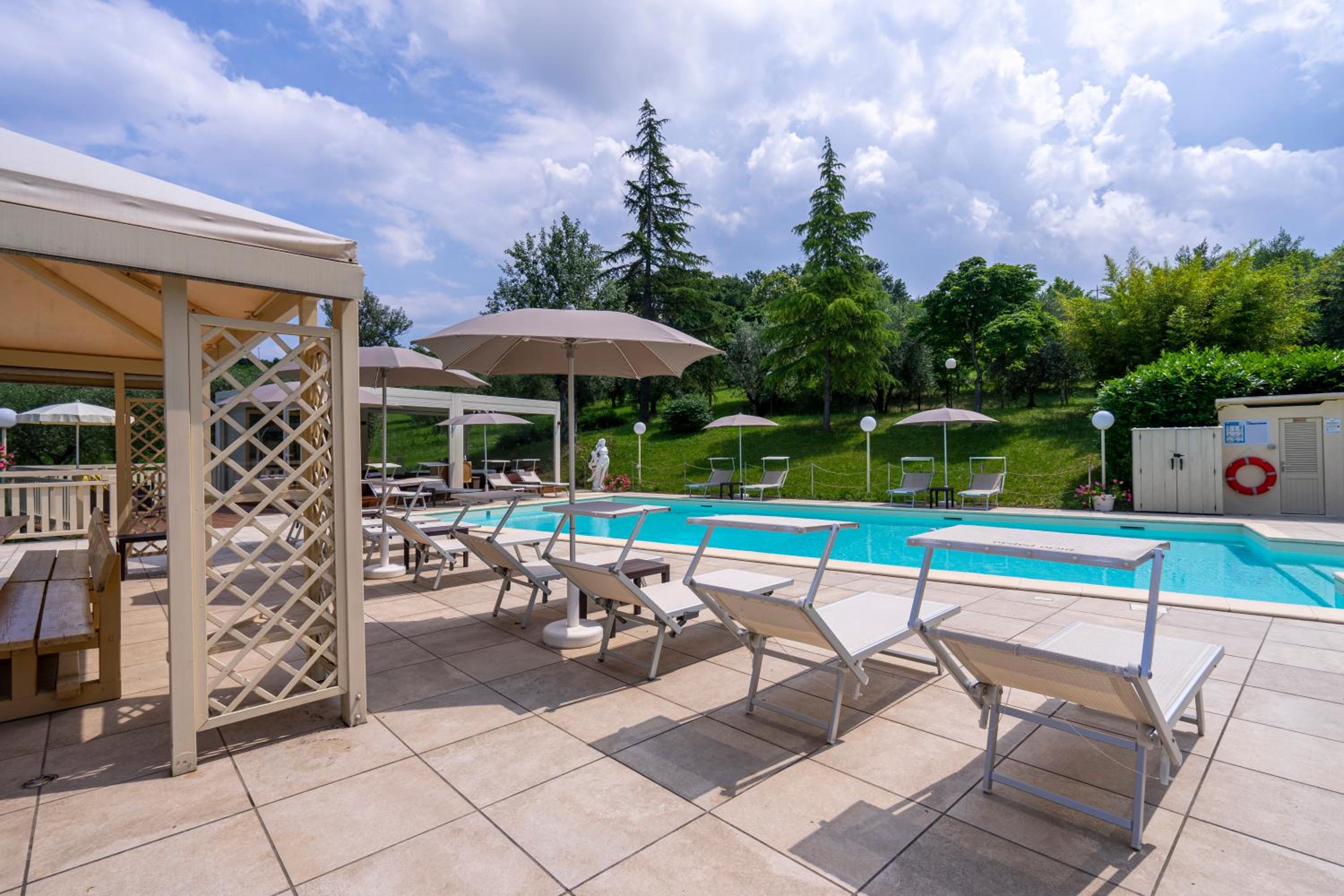 Villa with Private Pool - Photo 16