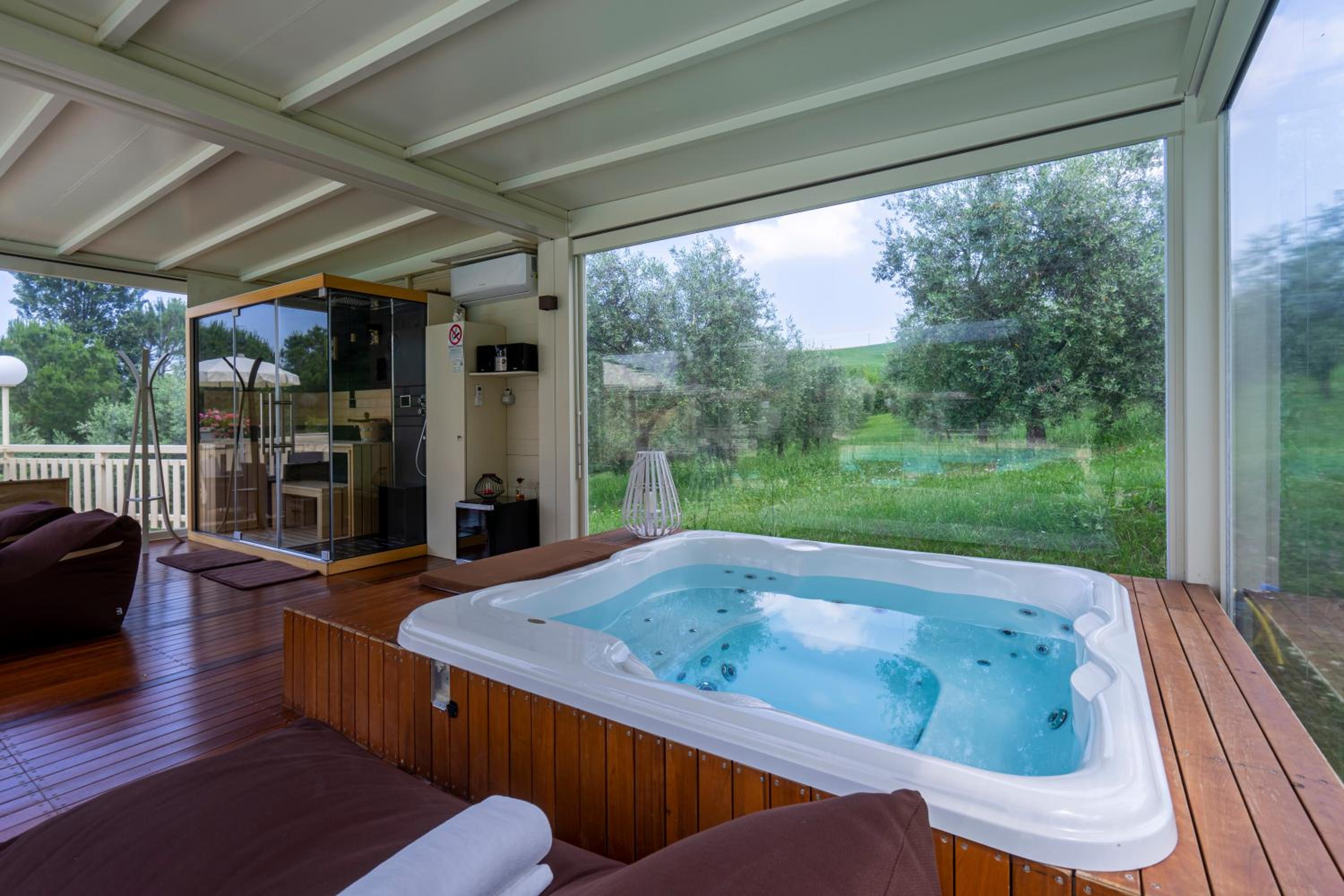 Villa with Private Pool - Photo 81