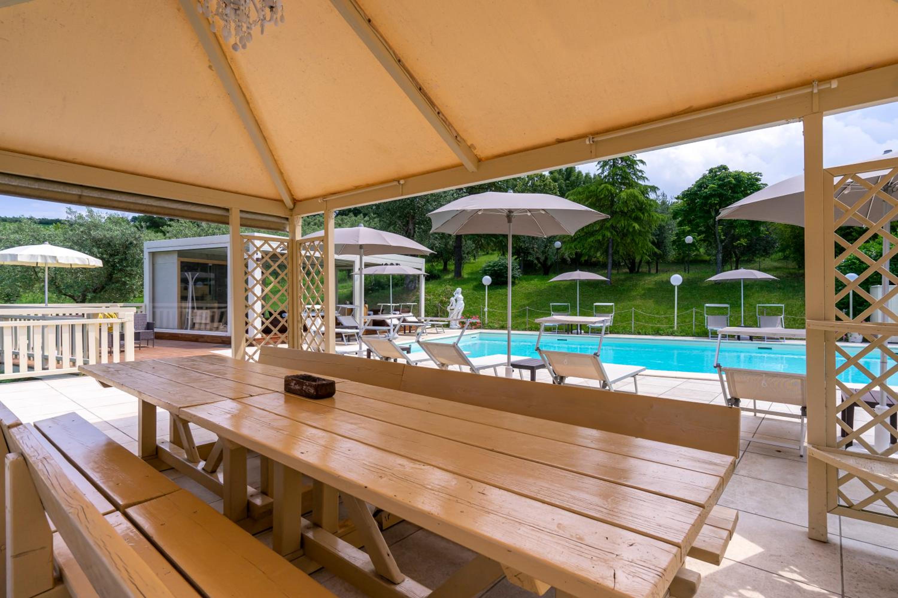 Villa with Private Pool - Photo 82