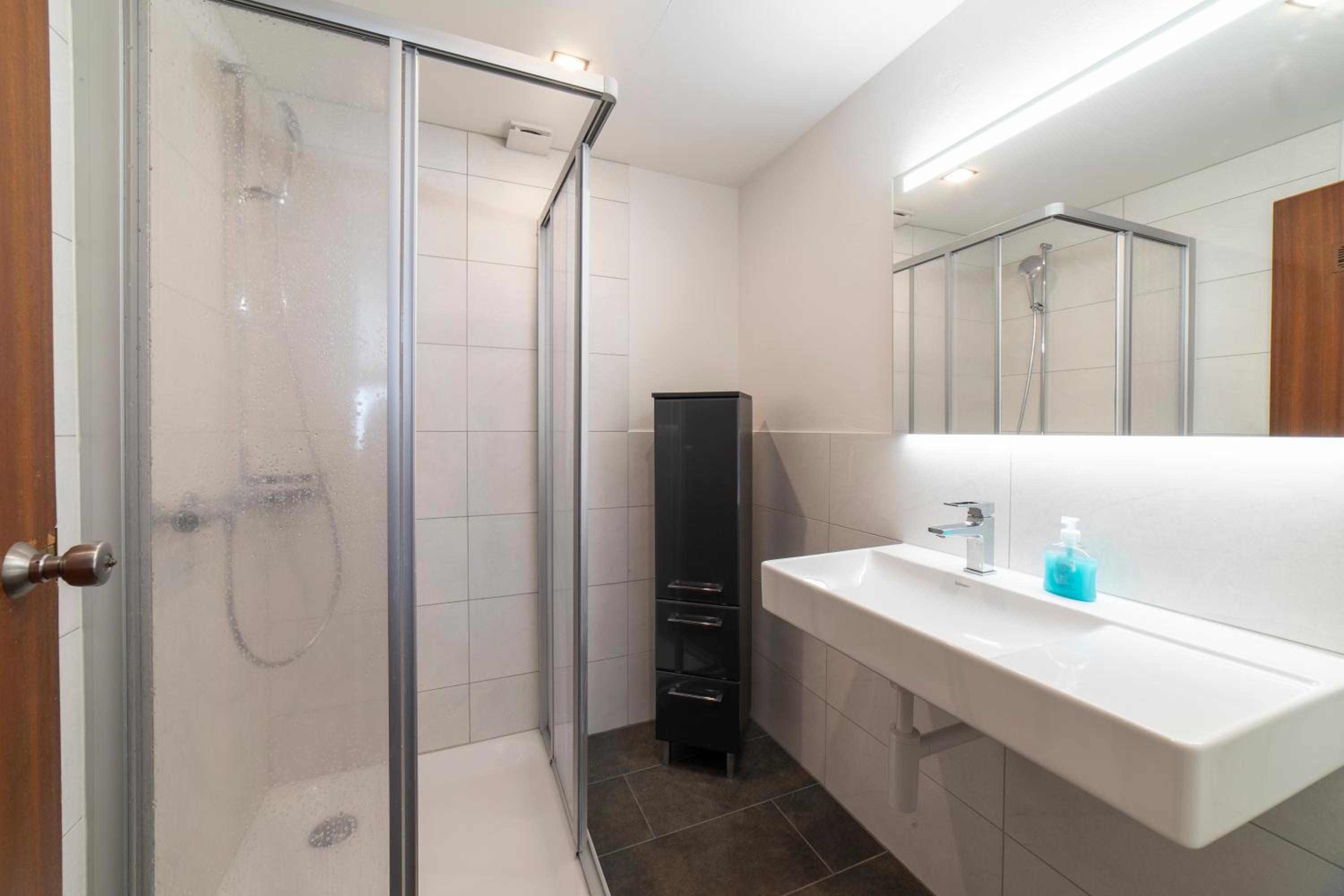 Double Room with Shared Bathroom photo 2