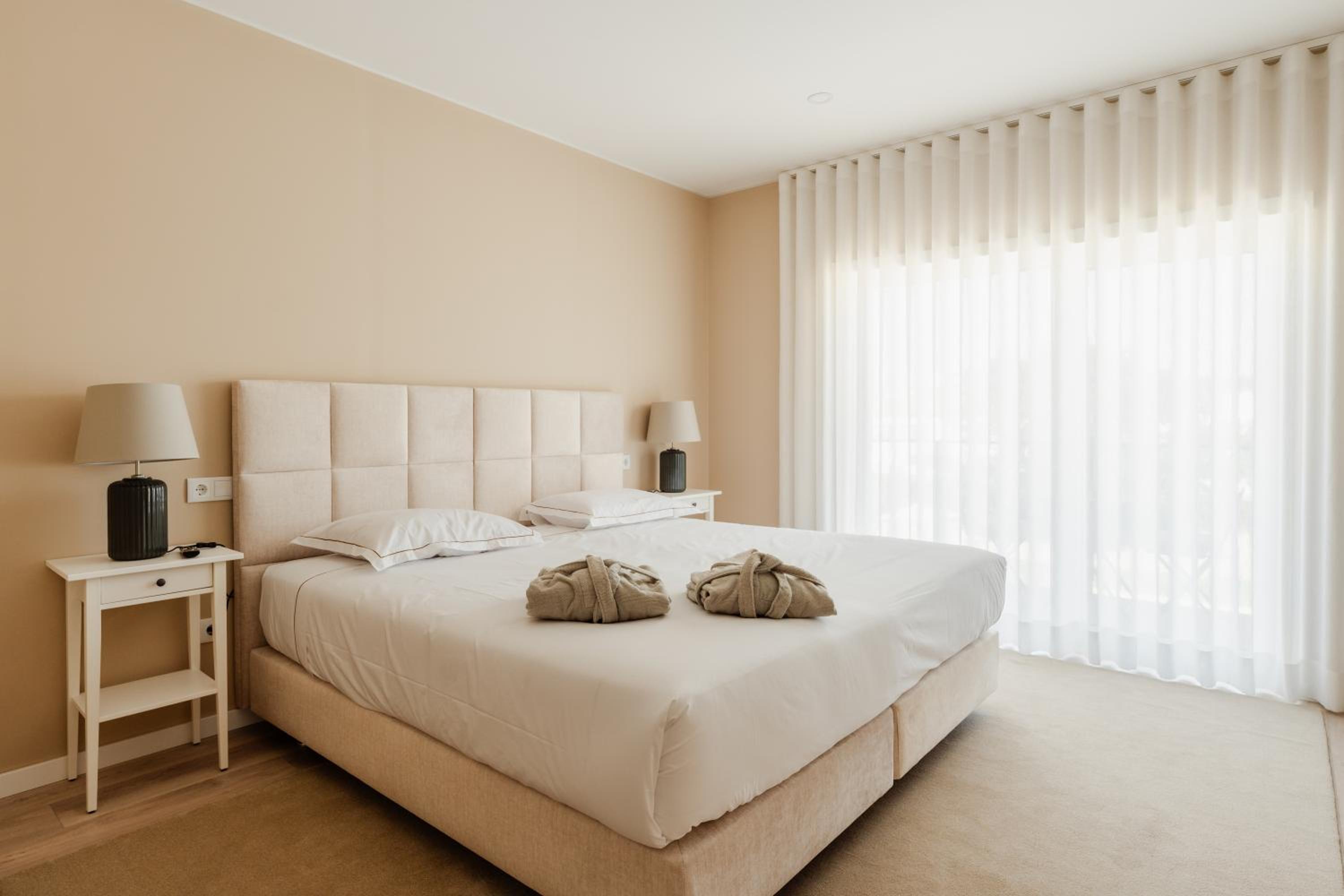 Junior Suite with Pool View photo 1