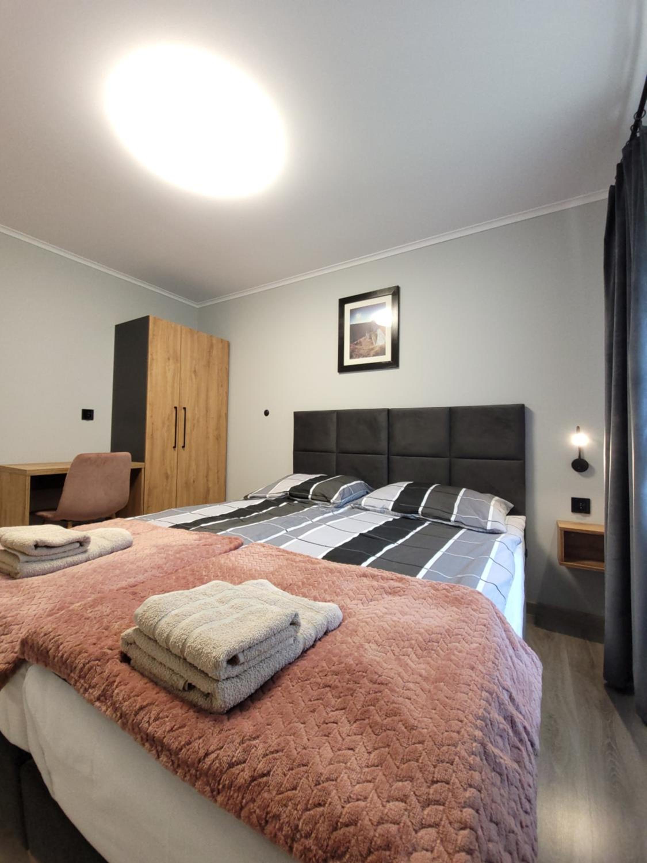 Double Room with Private Bathroom photo 1