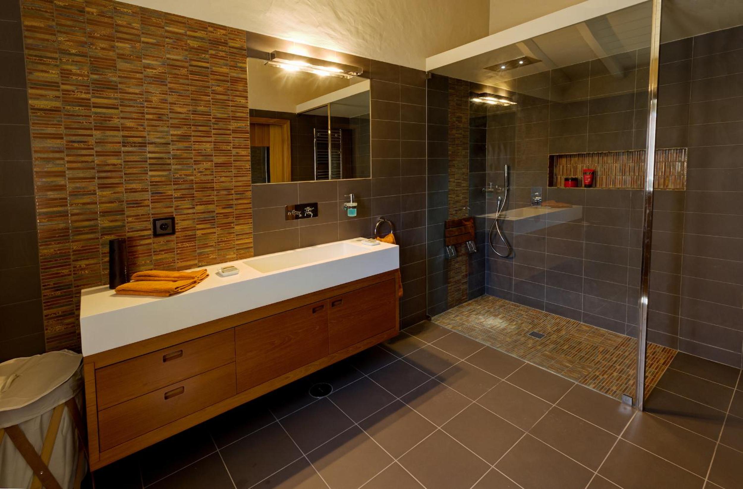 Deluxe Suite photo 3