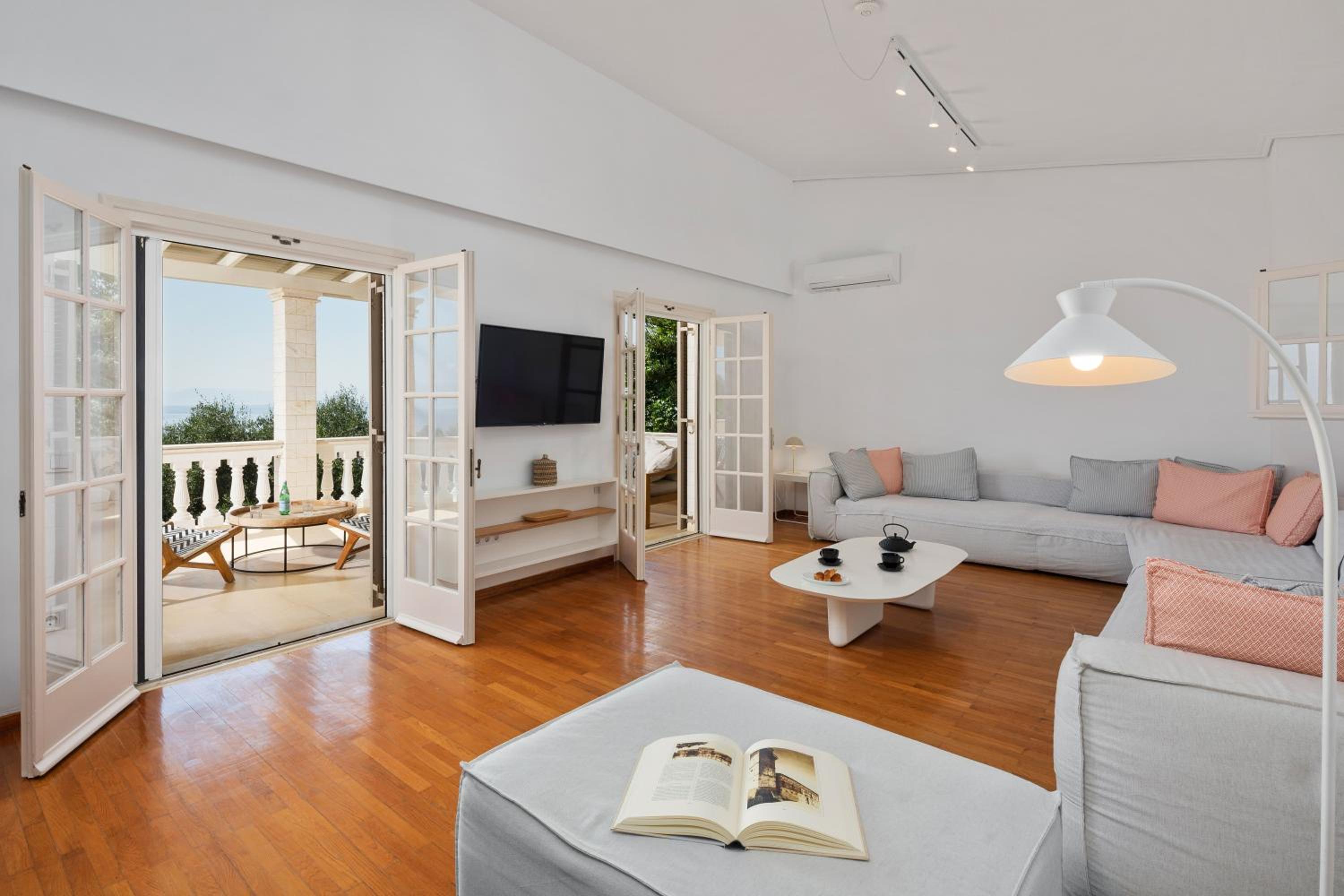 Villa with Sea View photo 1