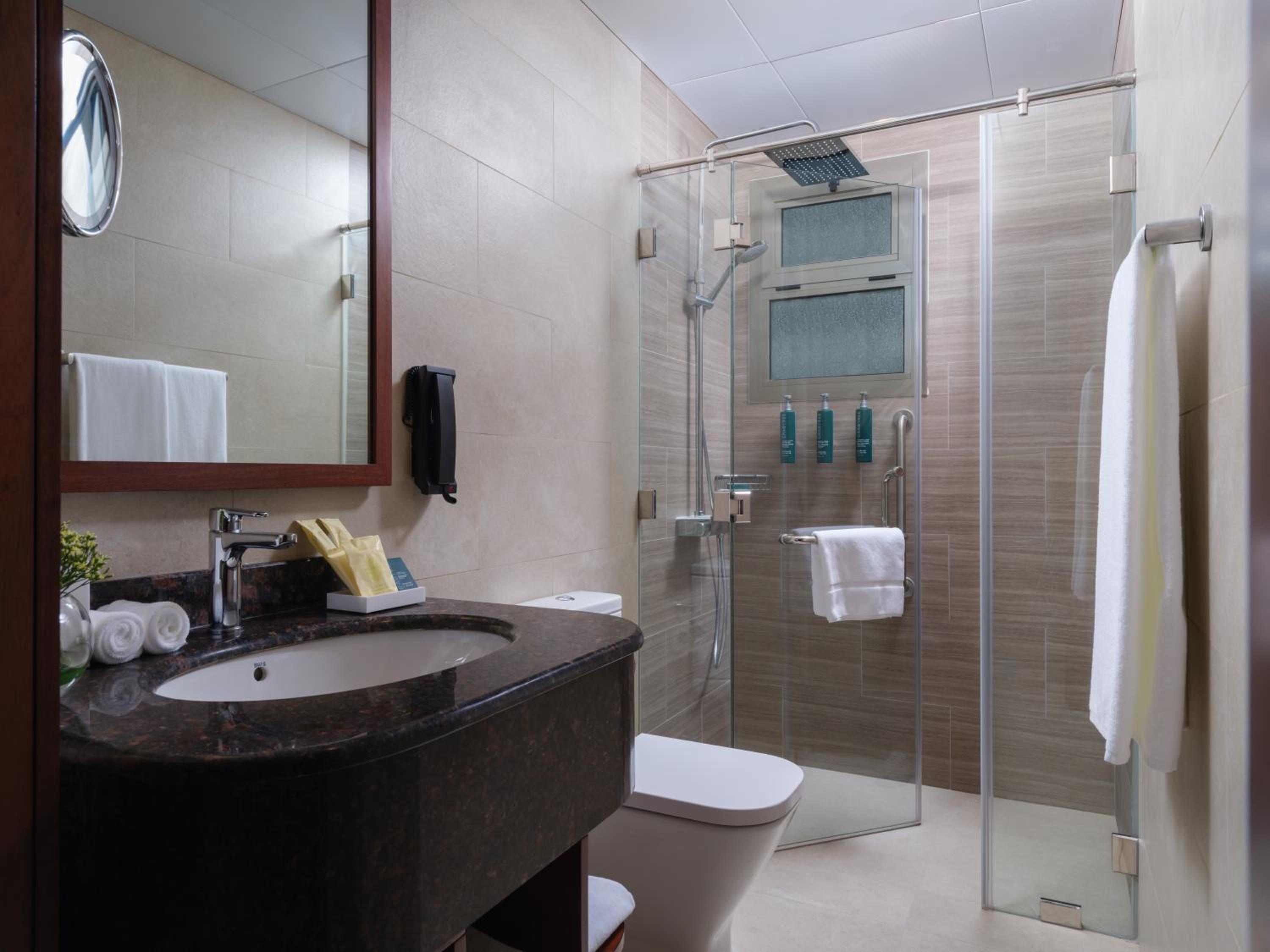 One-Bedroom King Suite - Photo 3
