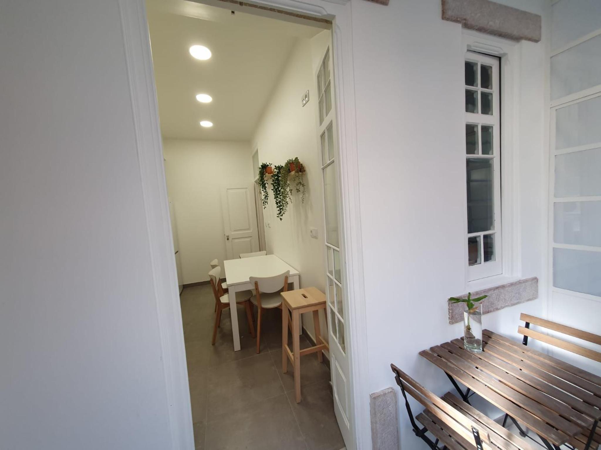 Standard Single Room with Shared Bathroom photo 3