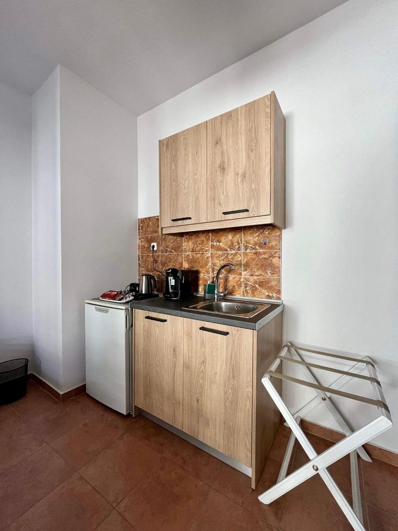 Double Room With Balcony And Sea View photo 2