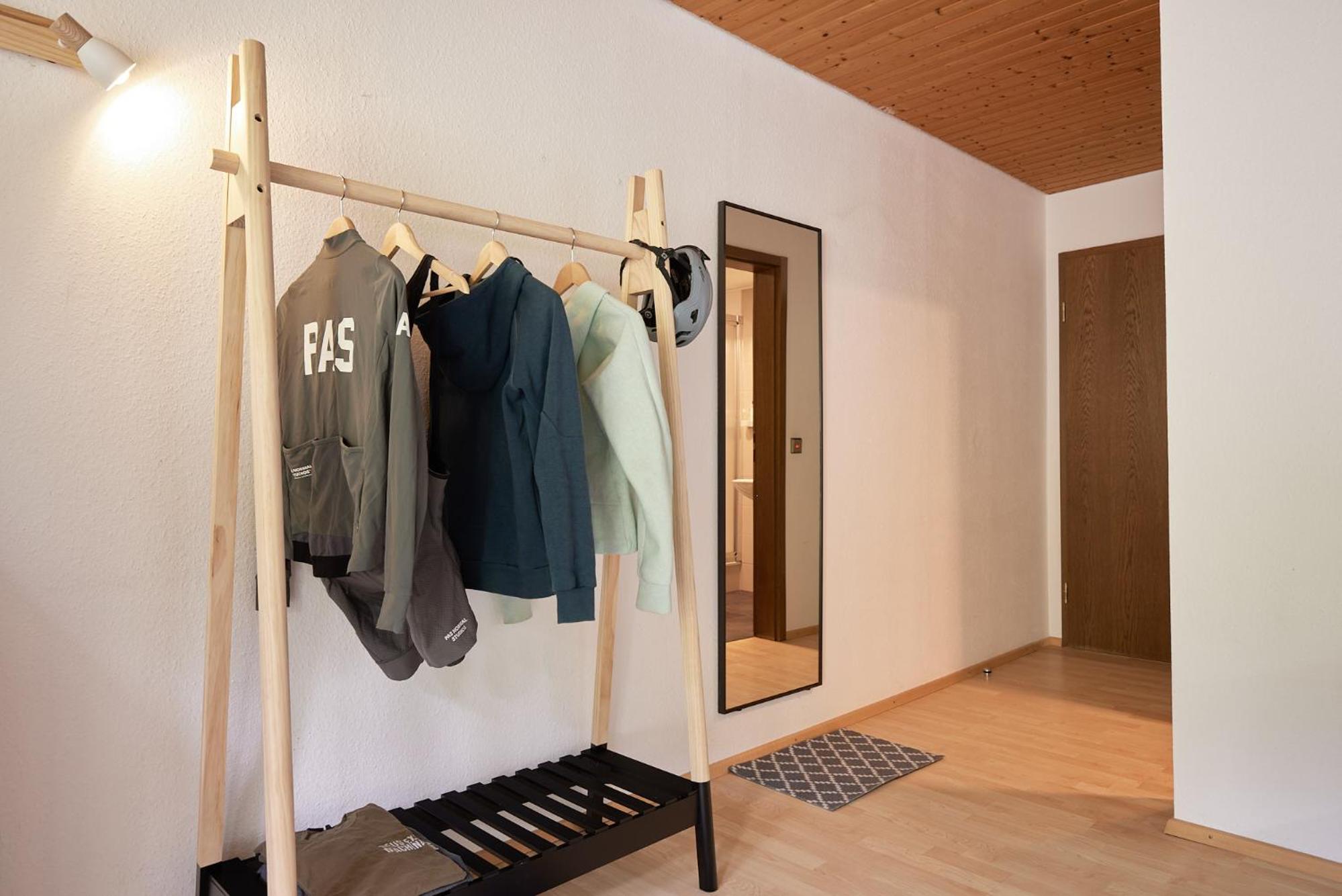 Single Room with Private Bathroom photo 3