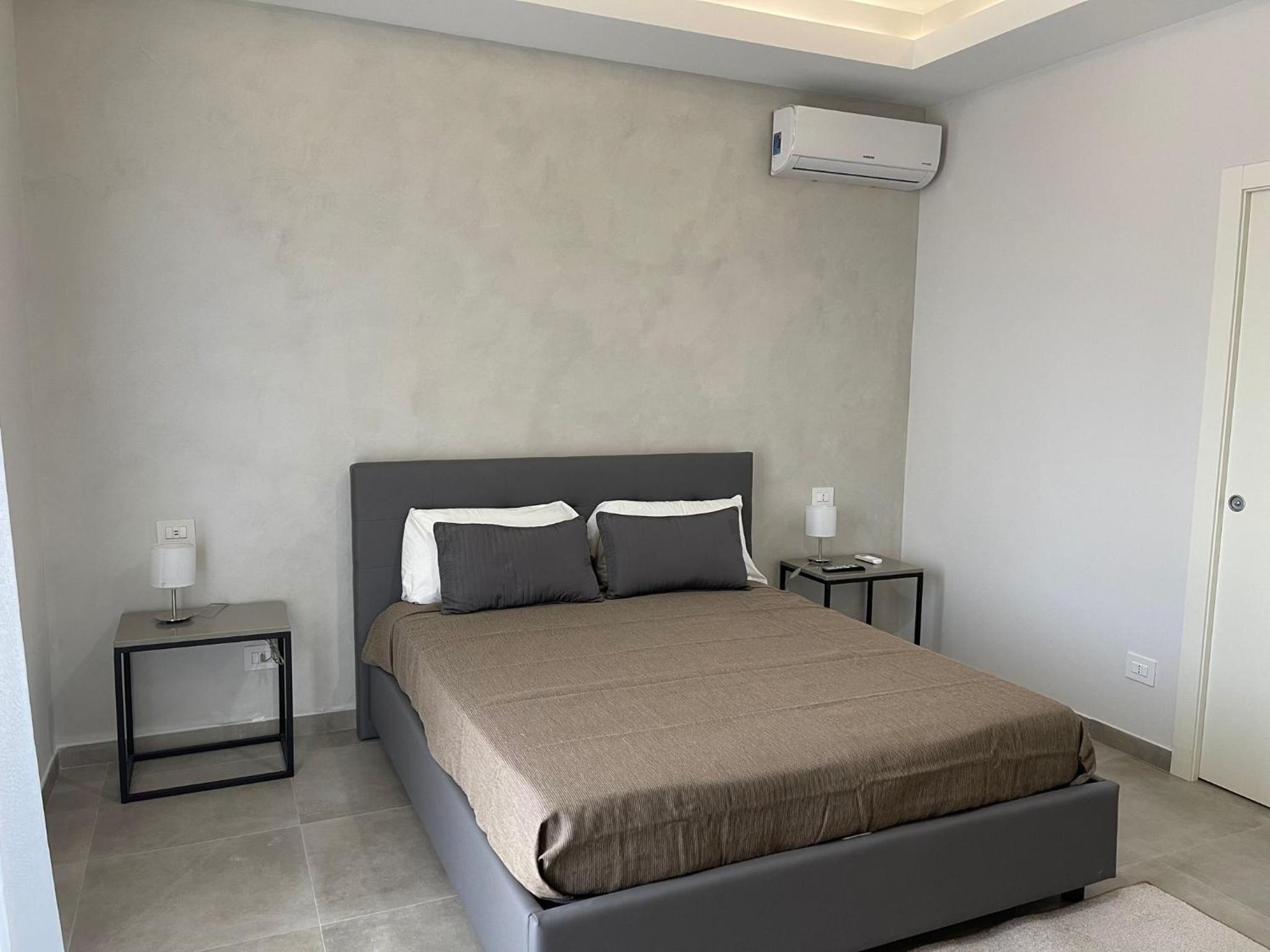 Suite with Balcony - Photo 8