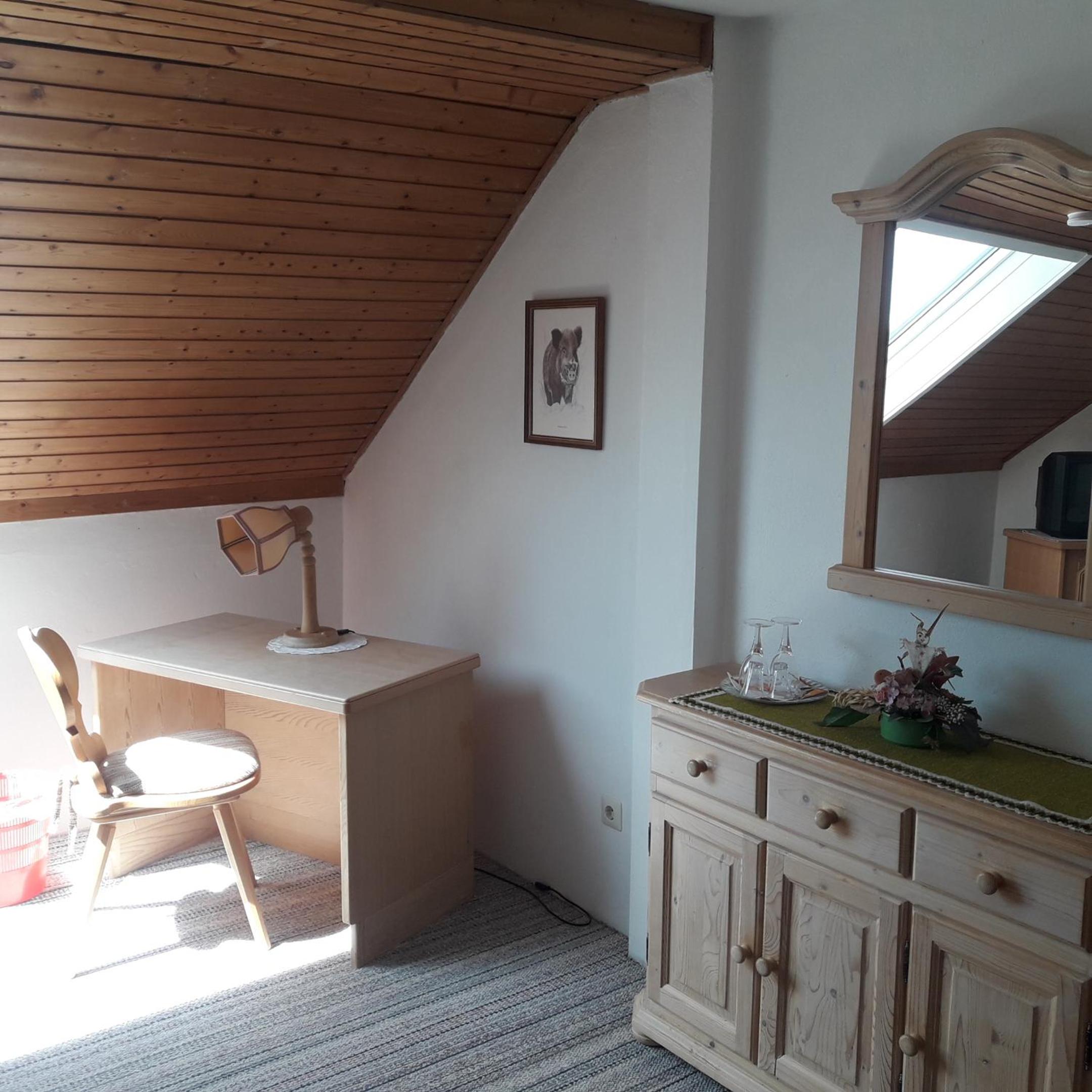 Standard Suite - Photo 8