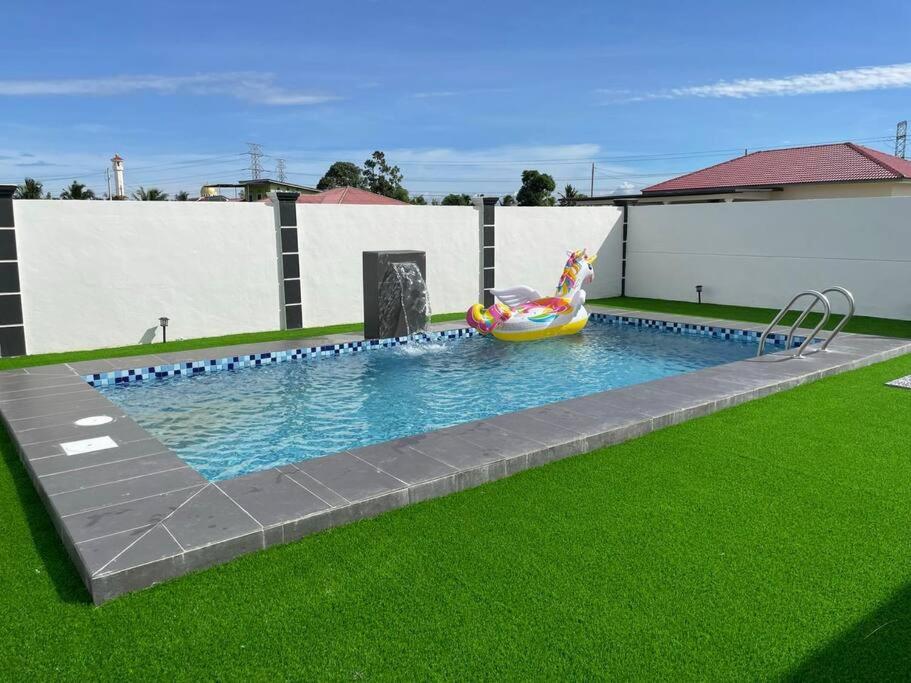 Four-Bedroom House photo 1