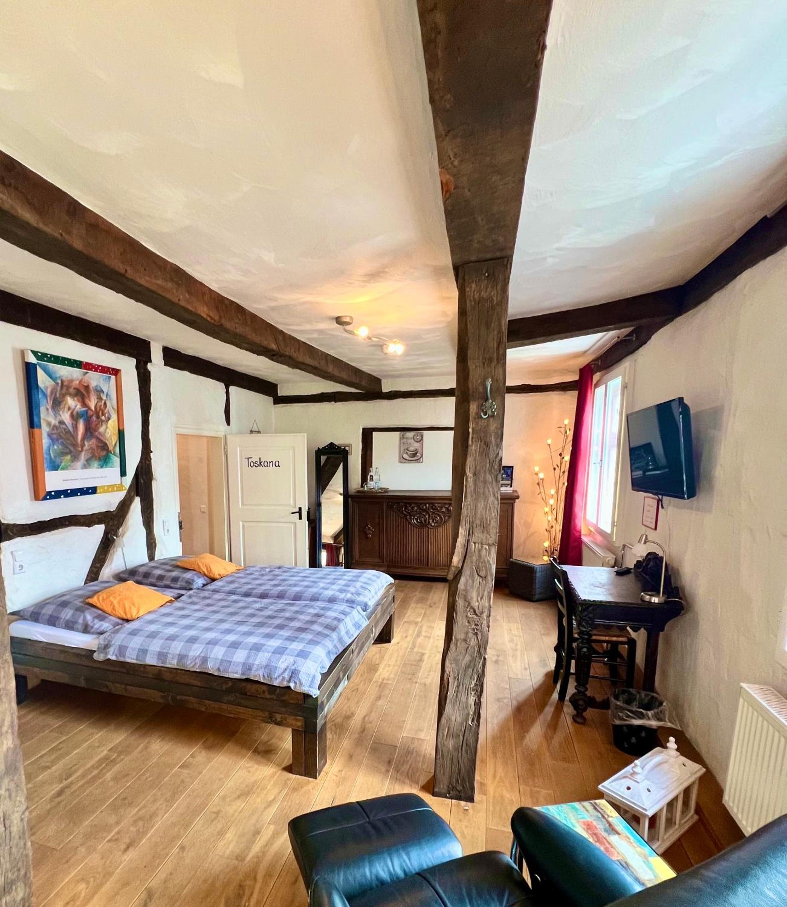 Double Room - Photo 2