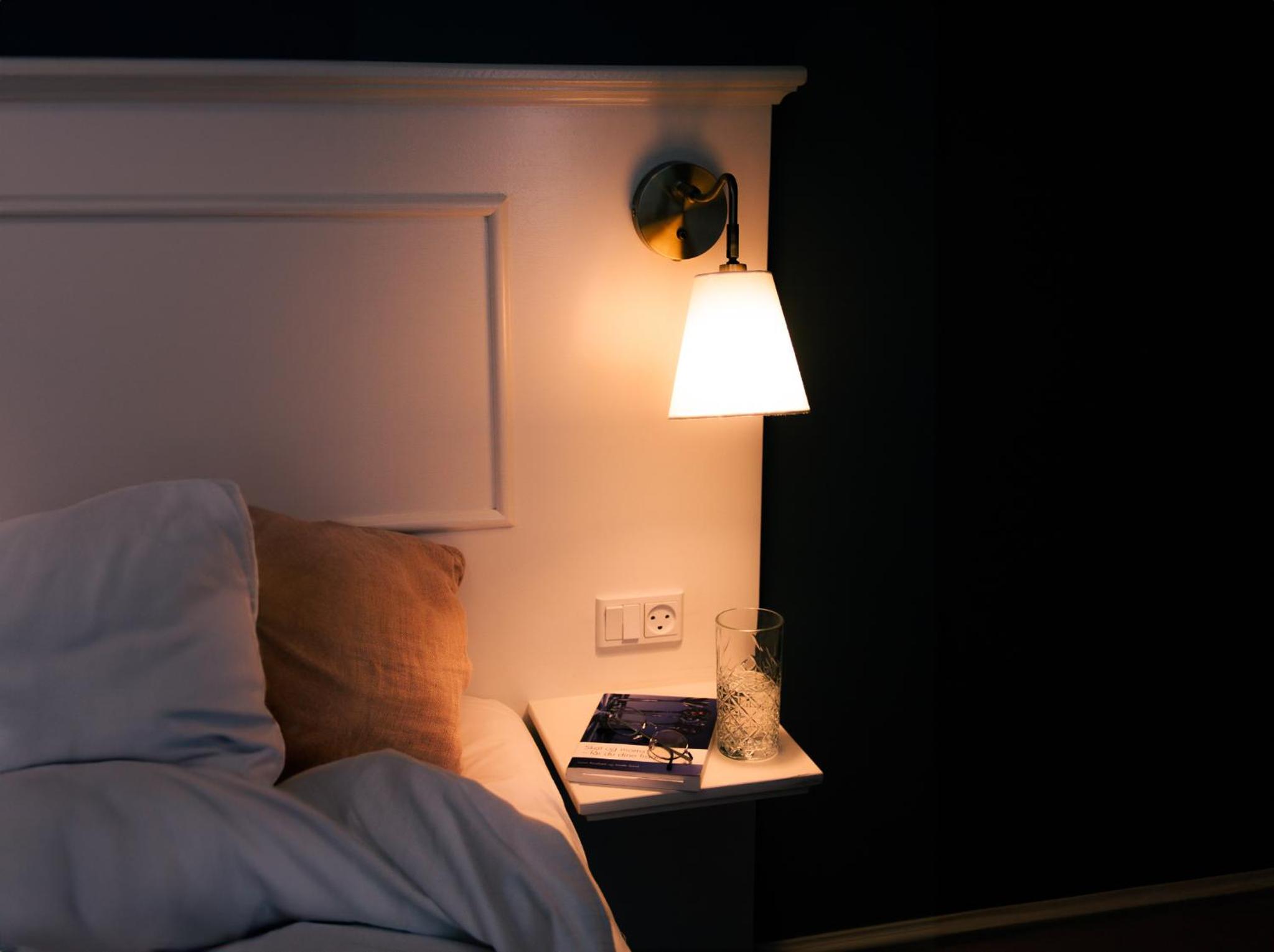 Double Room with Lake View - Photo 2
