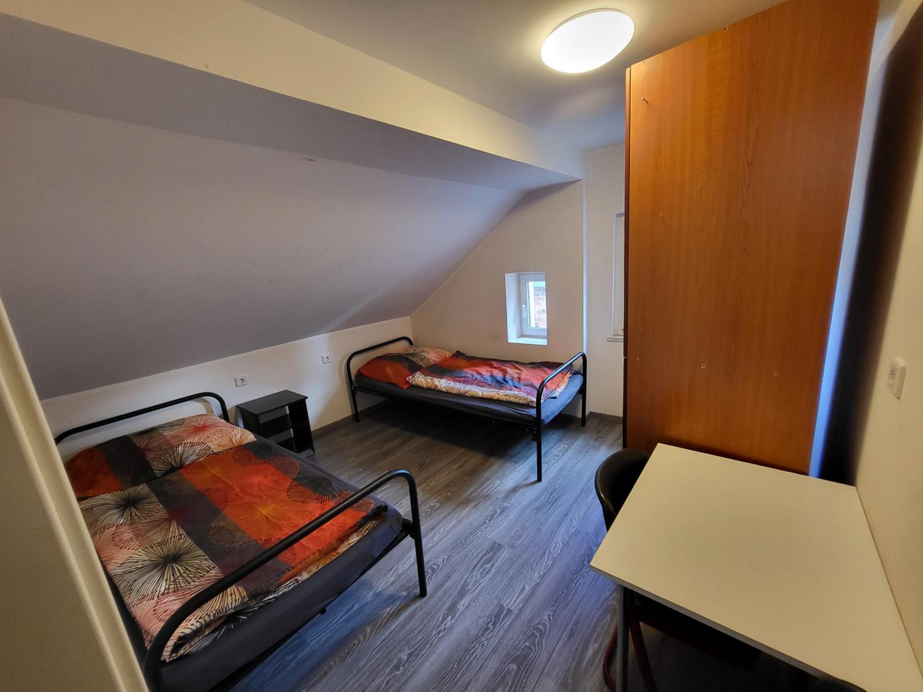 Twin Room with Shared Bathroom photo 3