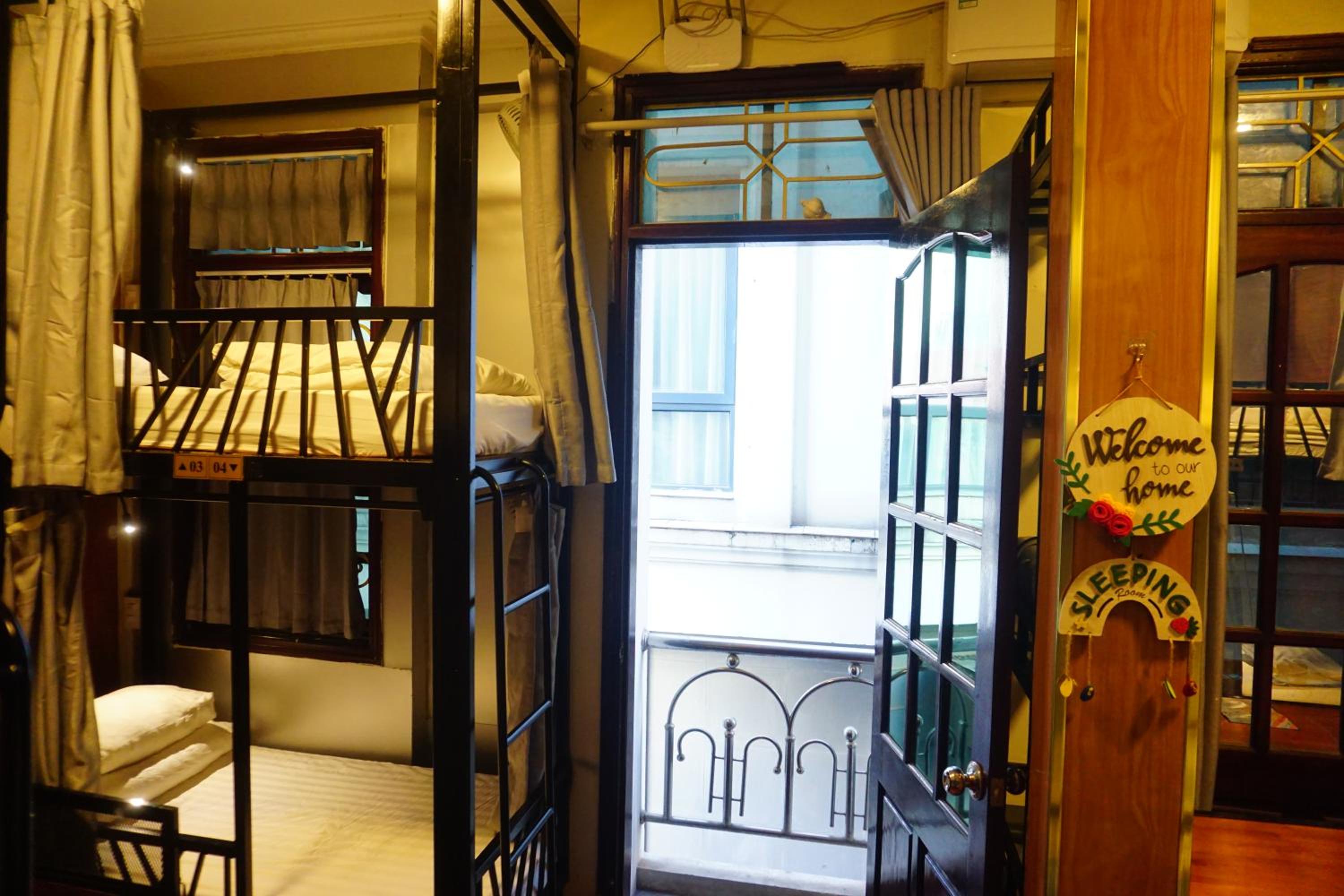 Bed in 4-Bed Mixed Dormitory Room