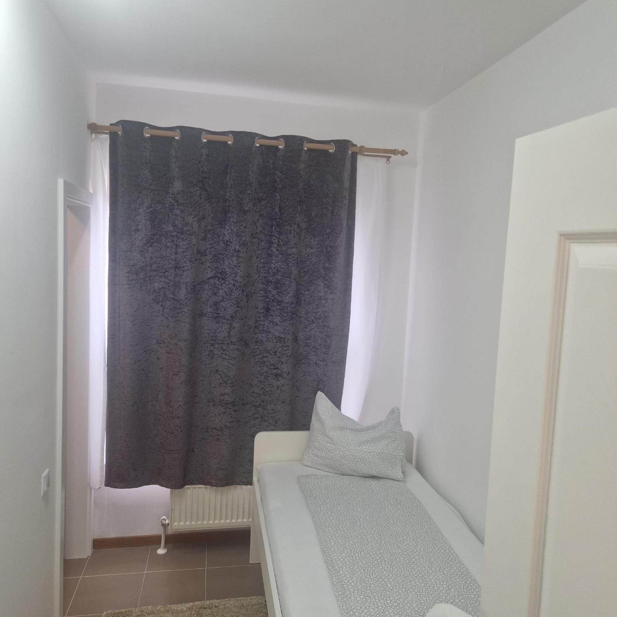 Single Room With Bath