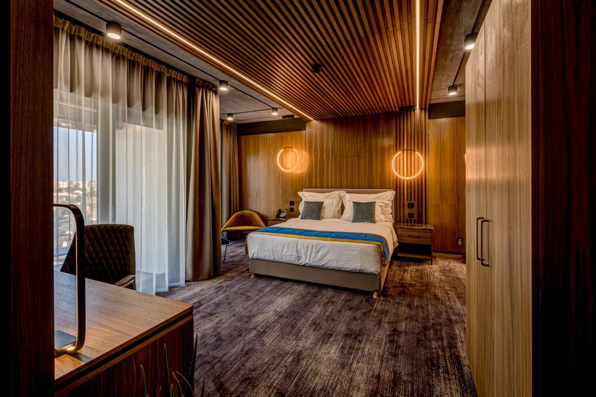 King Room with Balcony photo 1
