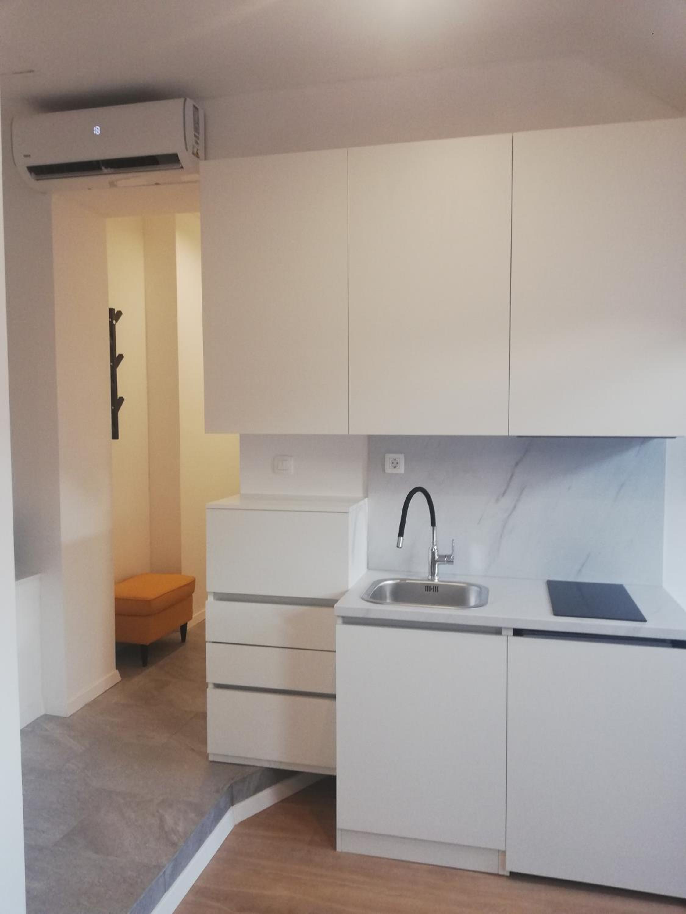 Standard Studio - Photo 11