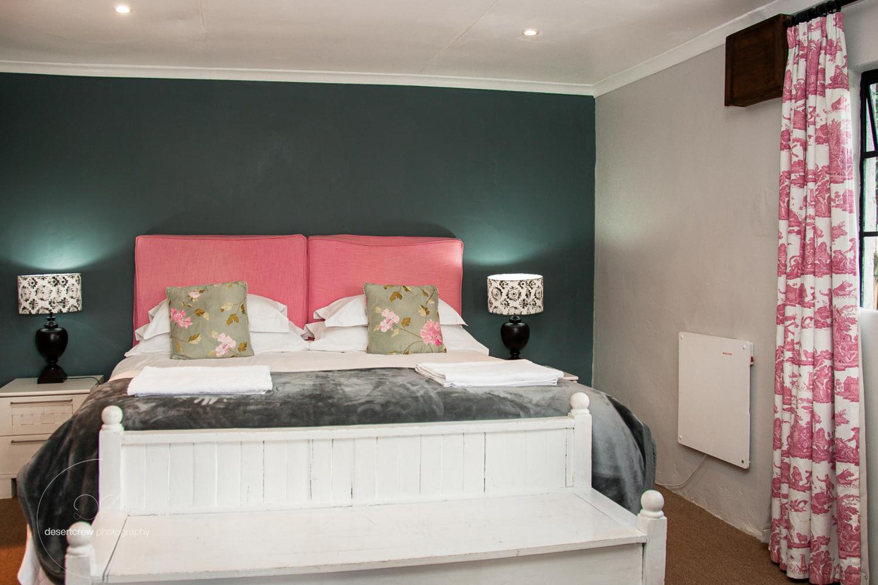 Double or Twin Room with Pool View photo 1