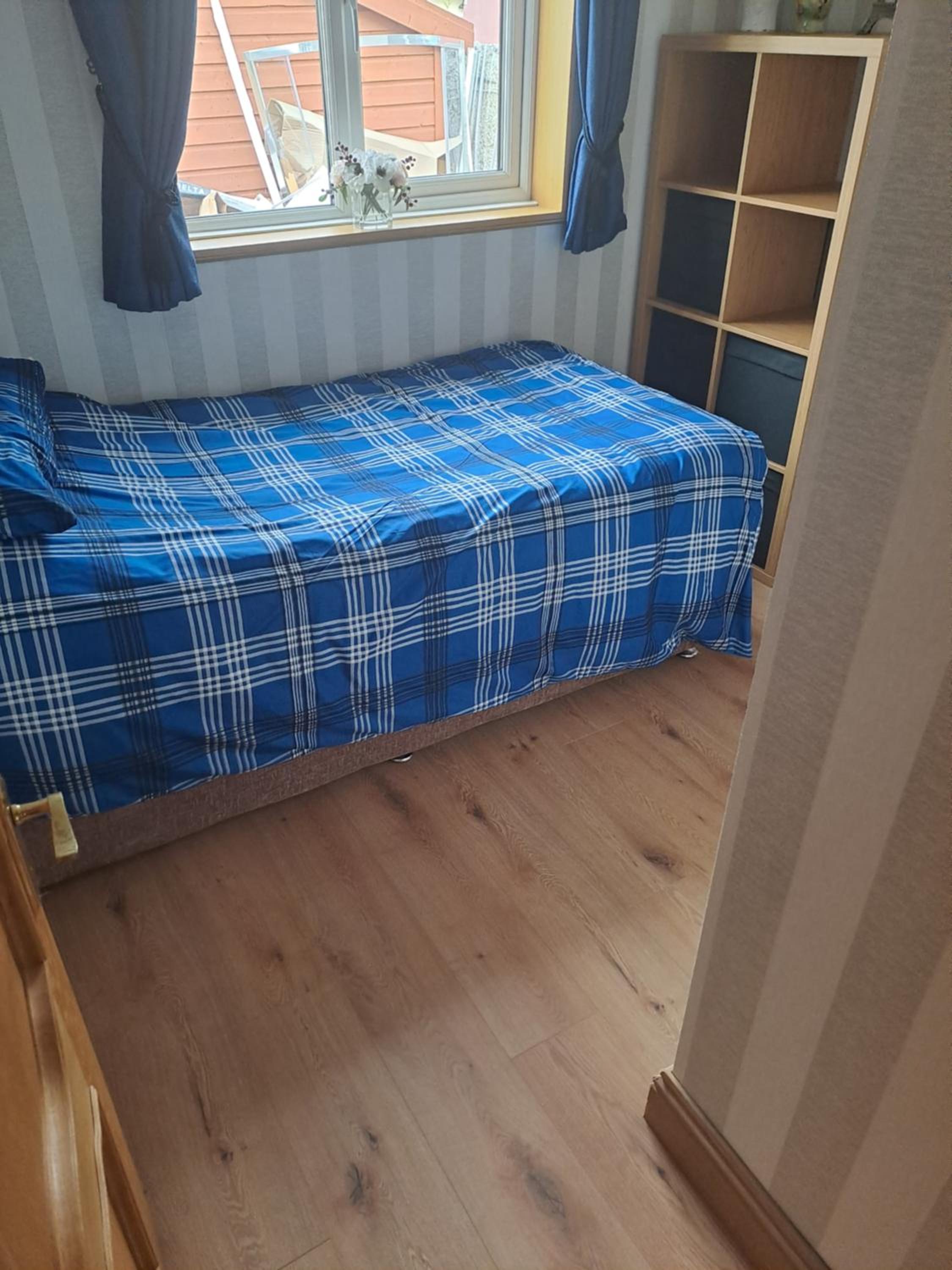 Single Room with Shared Bathroom
