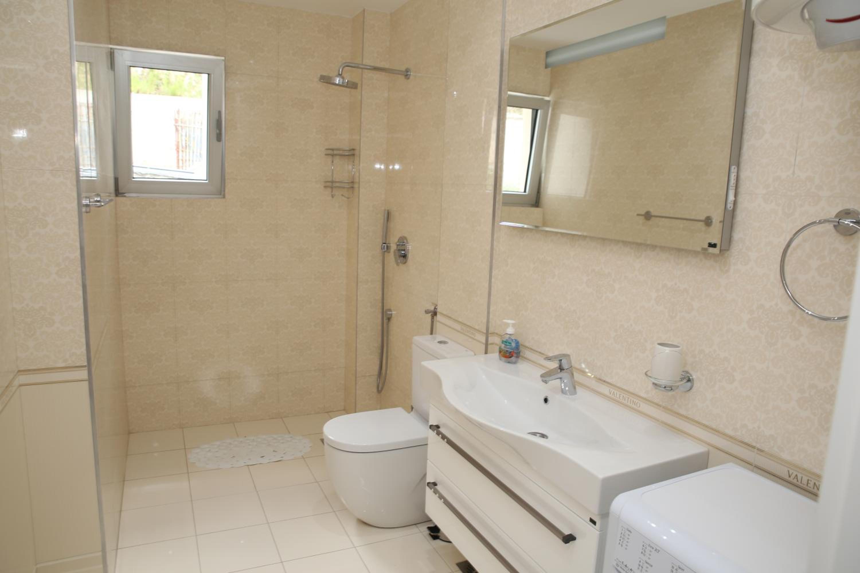 Two-Bedroom Apartment with Sea View photo 3
