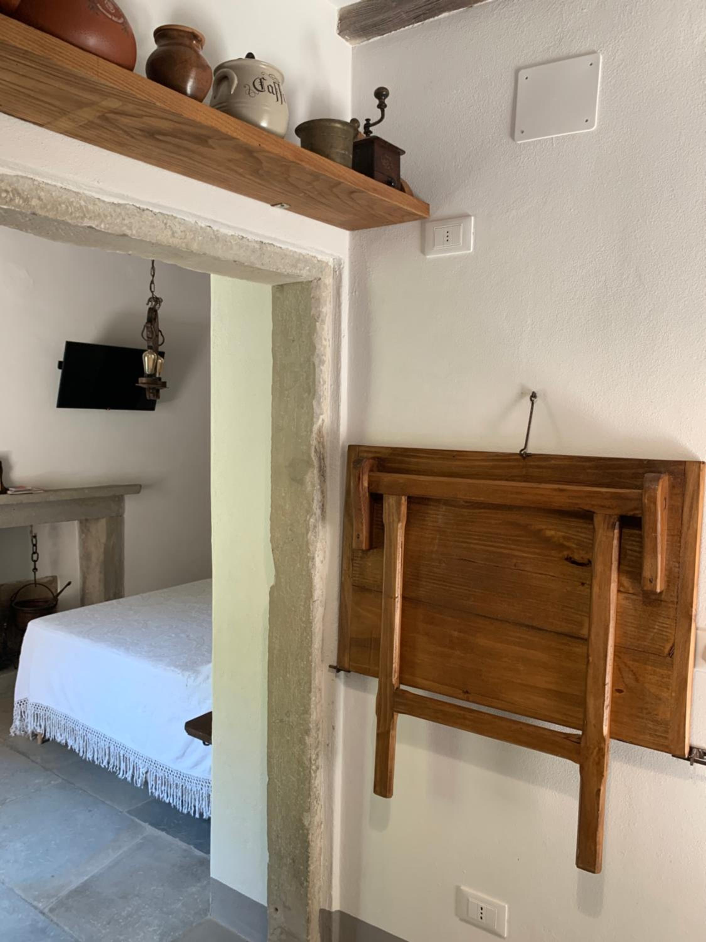 One-Bedroom House - Photo 14