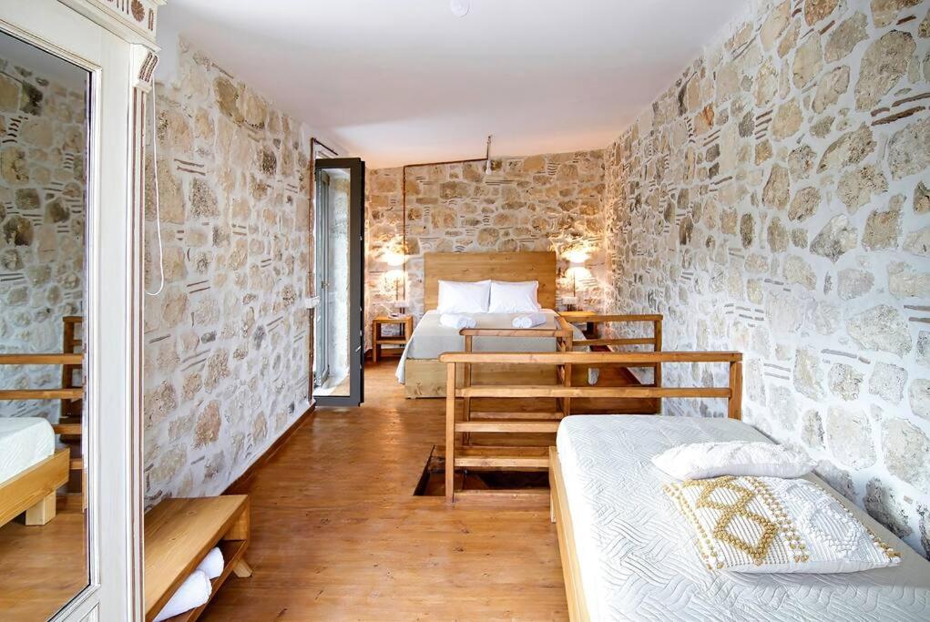 Three-Bedroom Villa photo 1