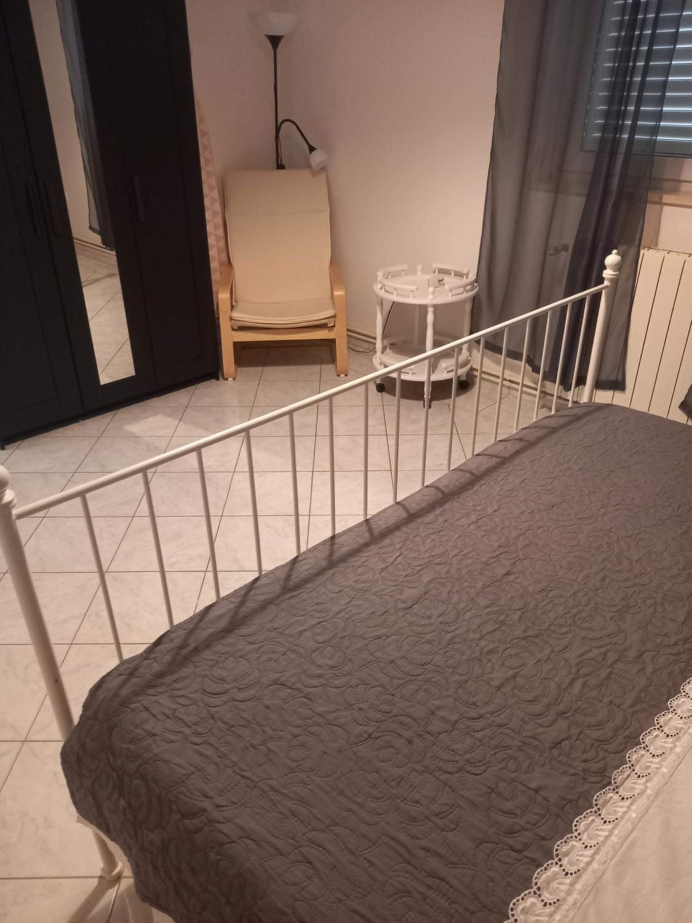 Apartment - Photo 14